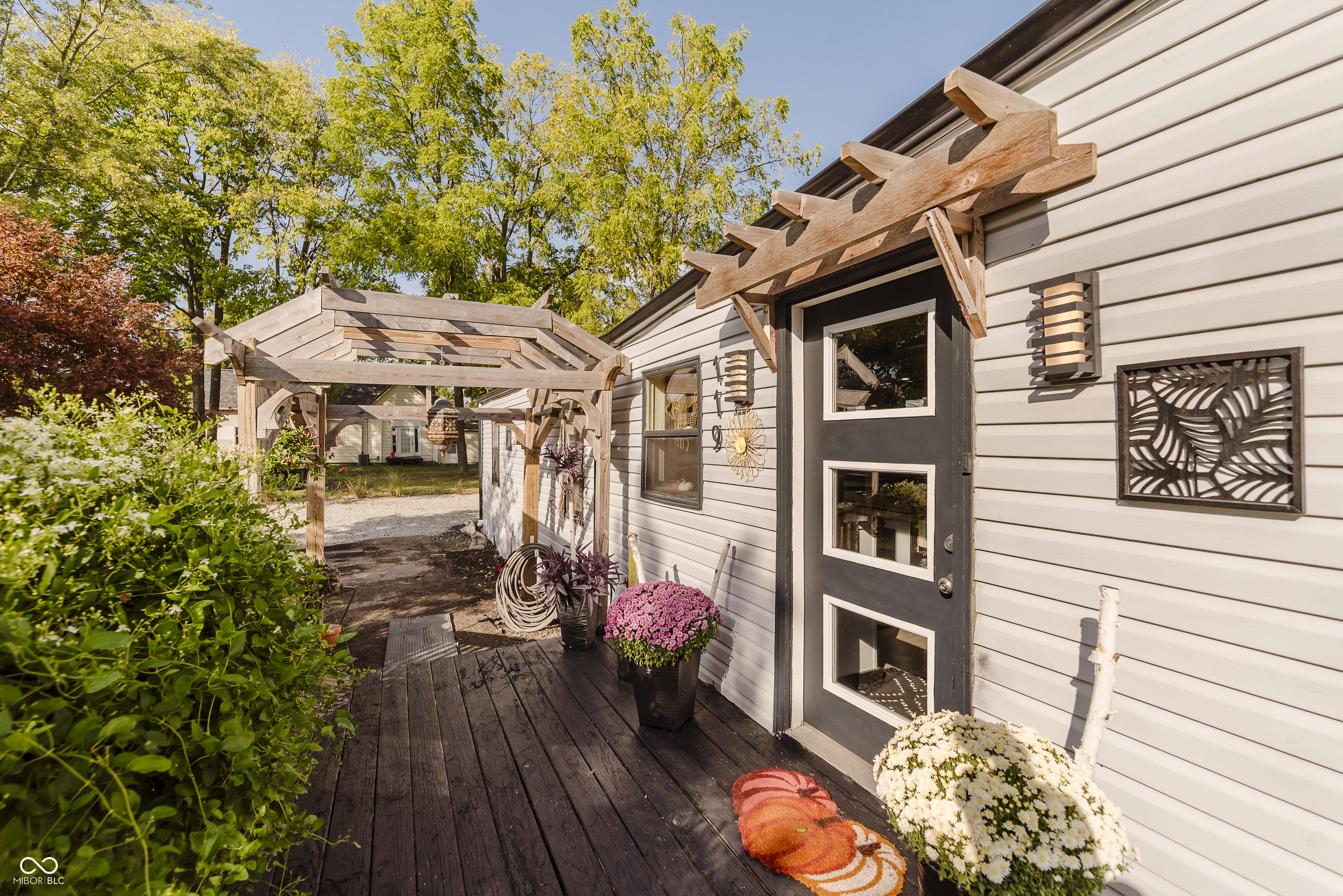 119 S Alfonte Street