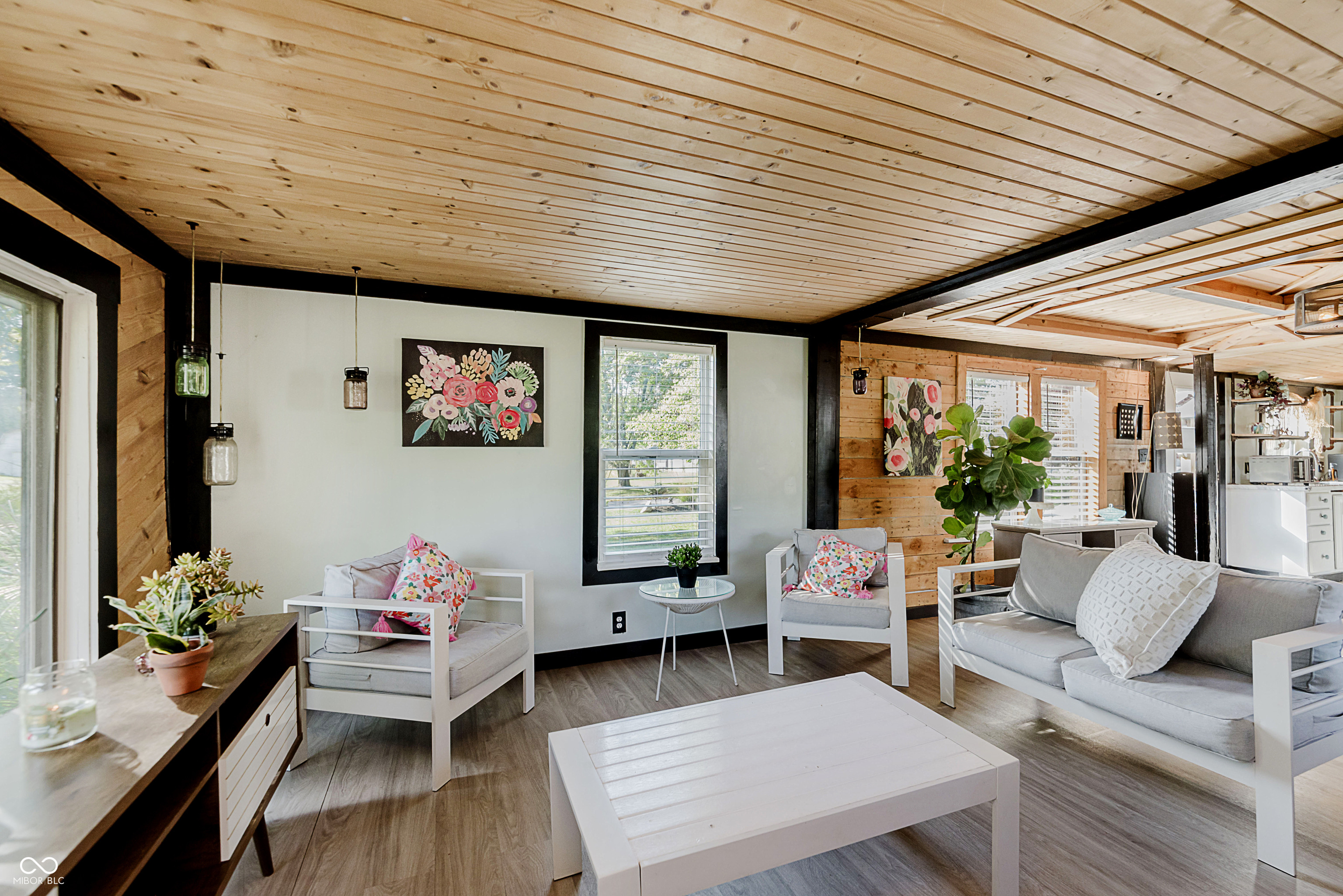 119 S Alfonte Street