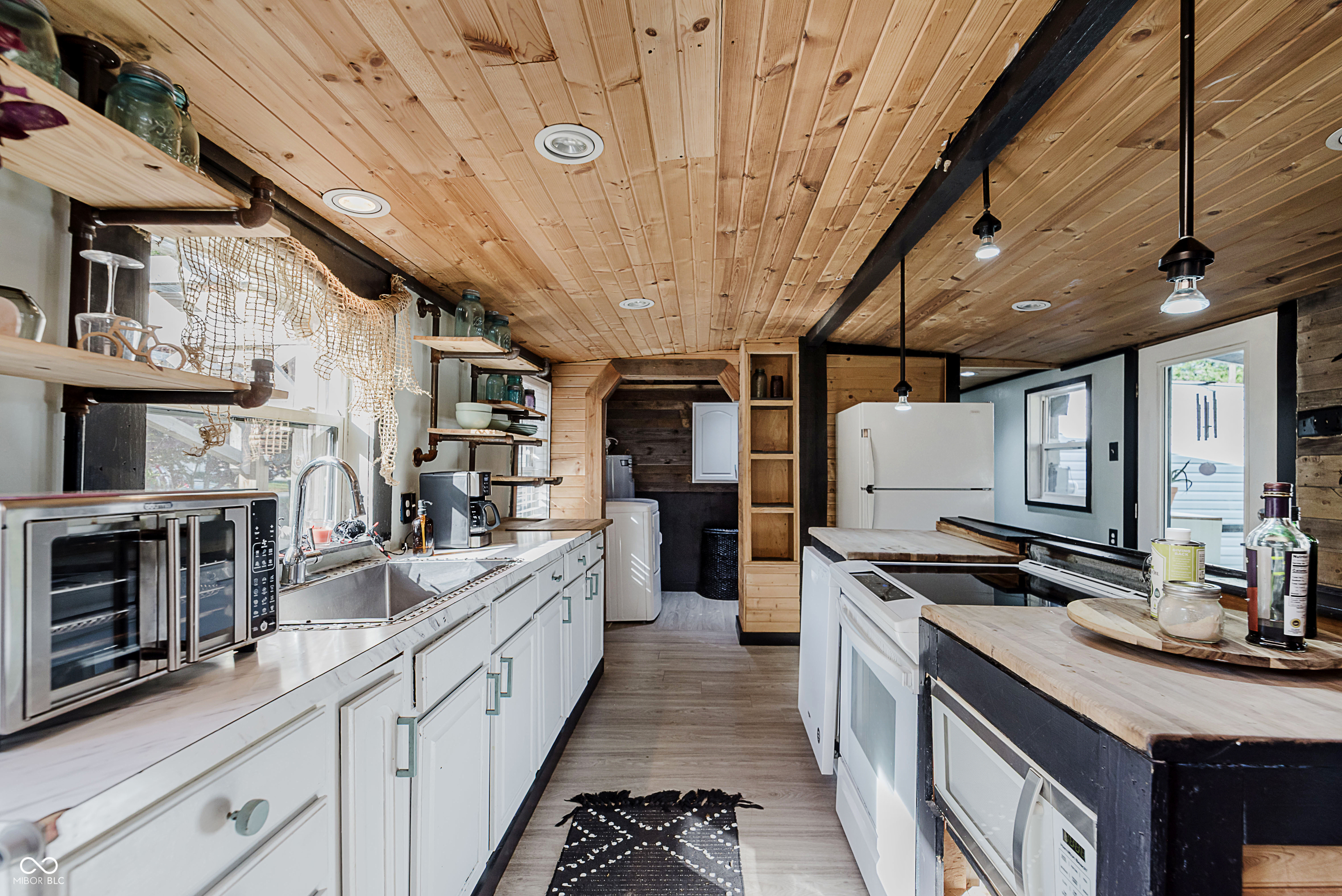 119 S Alfonte Street