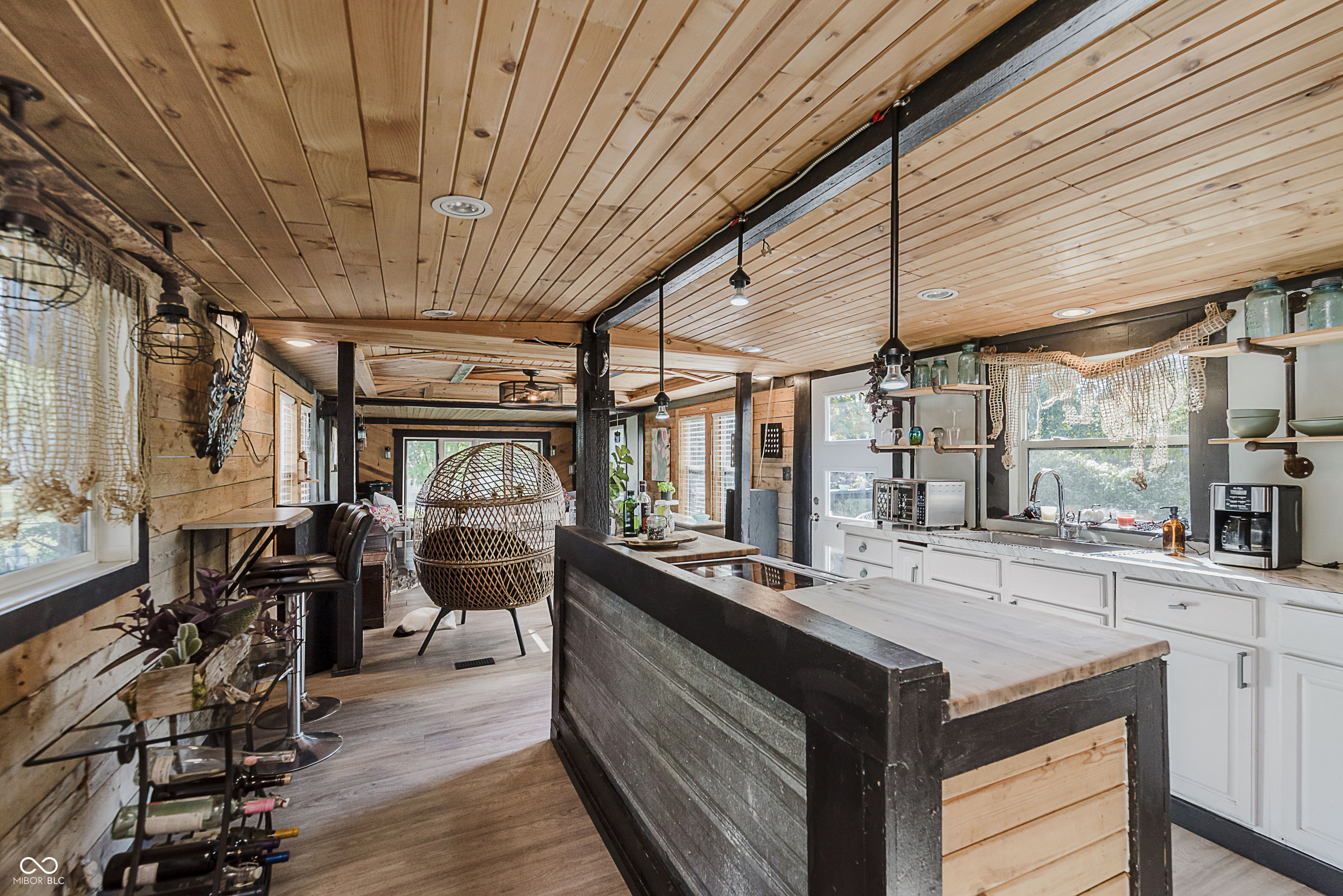 119 S Alfonte Street