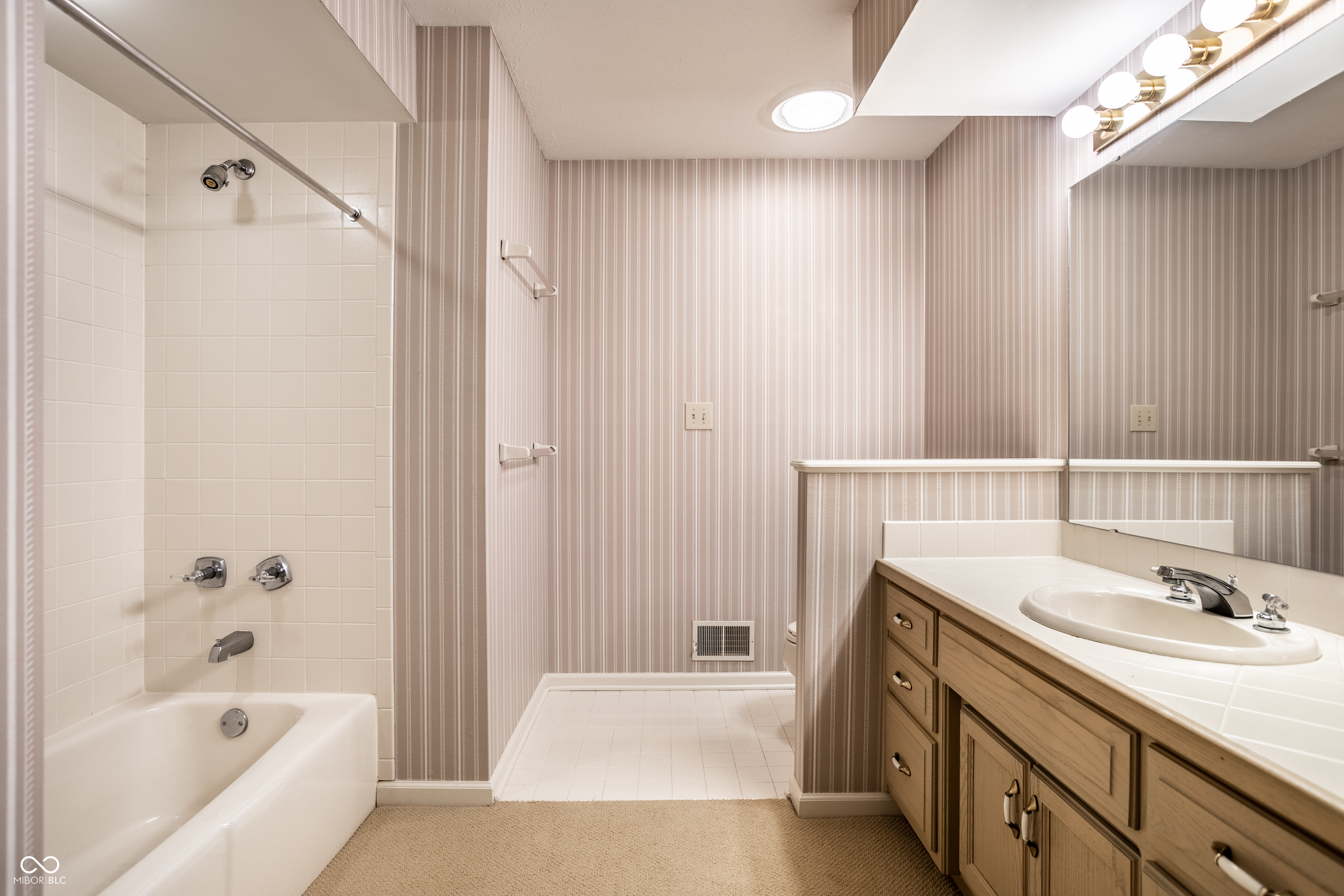 9271 Spring Lakes Drive