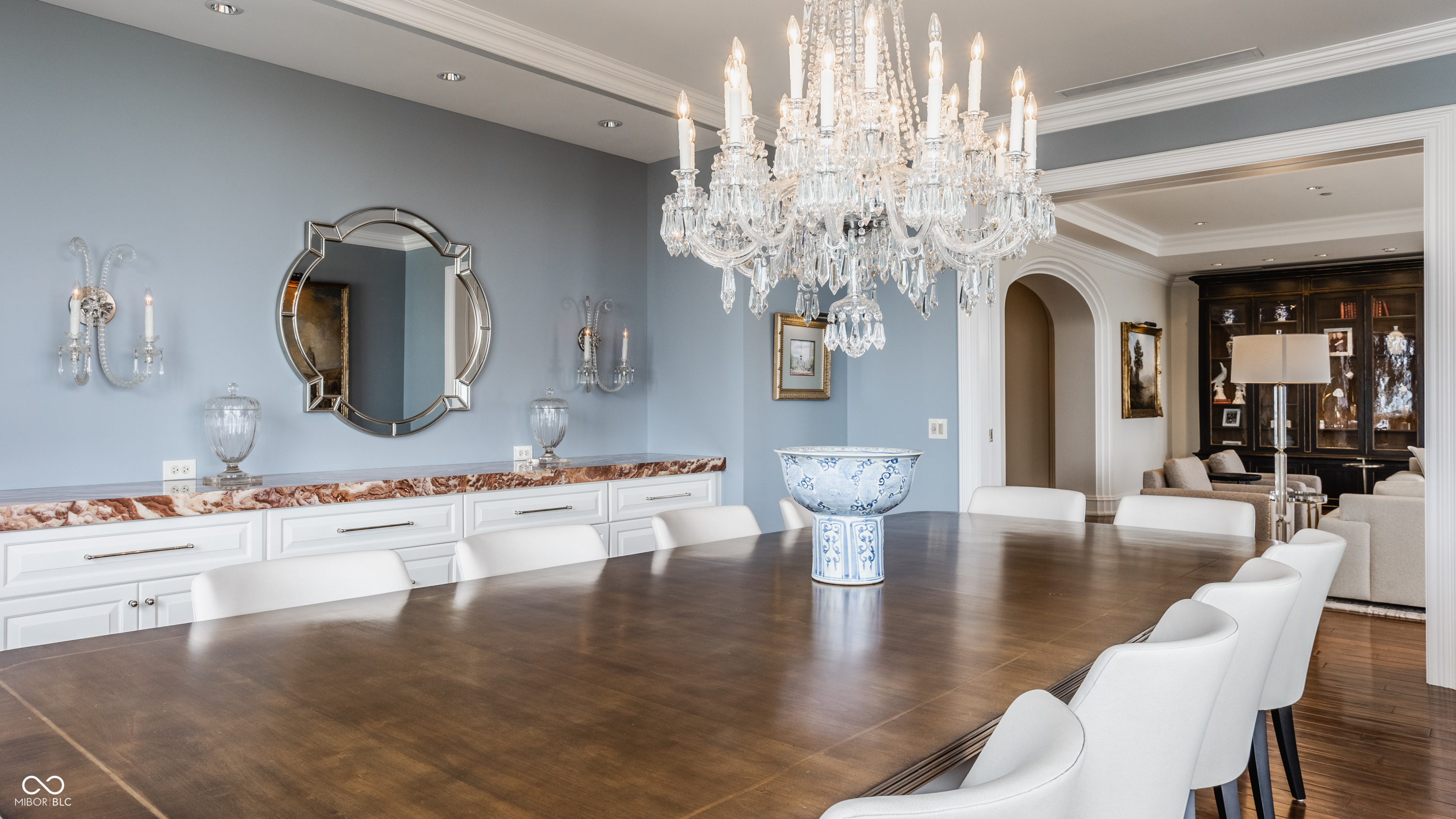 1 N Illinois Street Unit: # 11