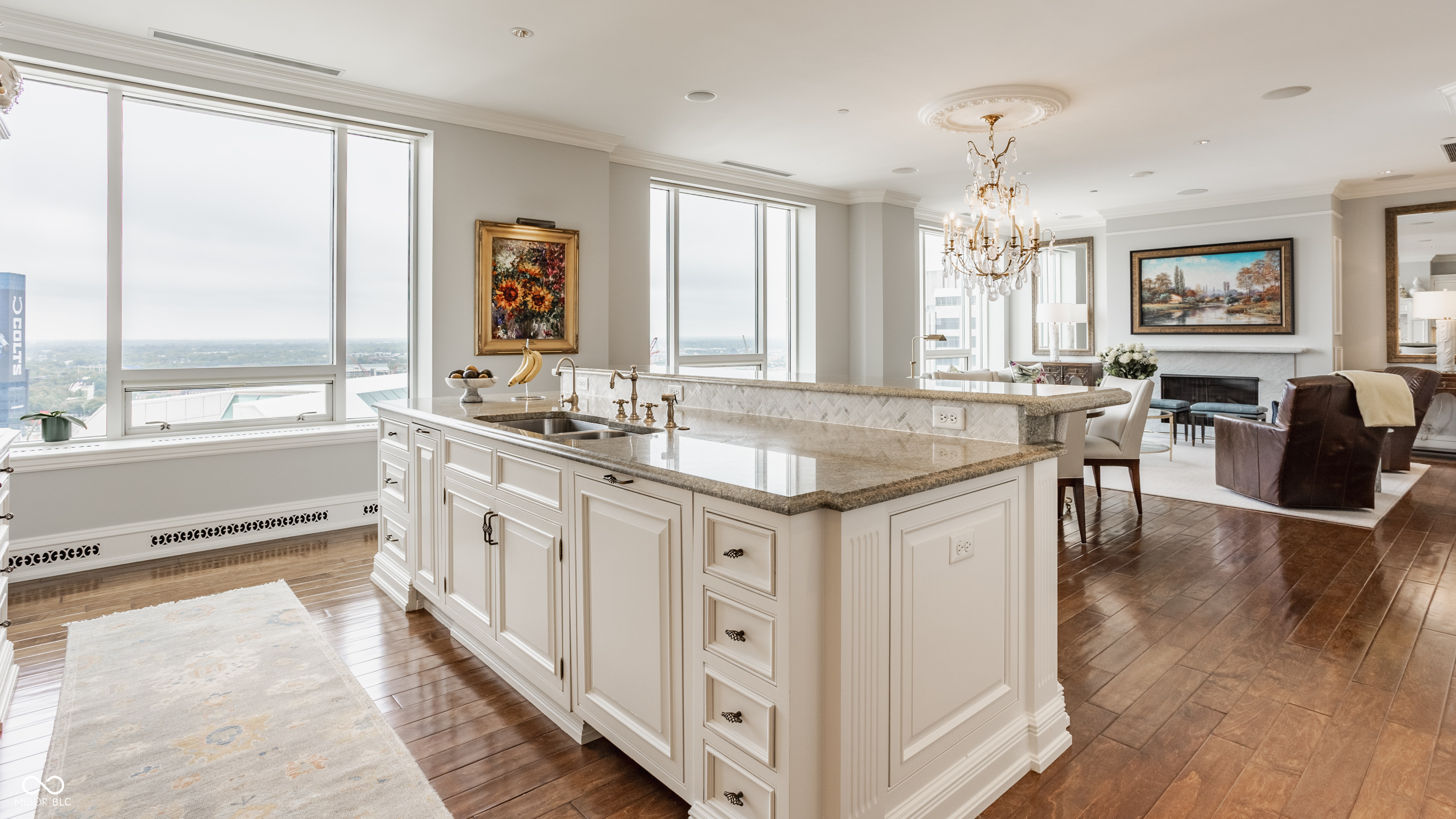 1 N Illinois Street Unit: # 11