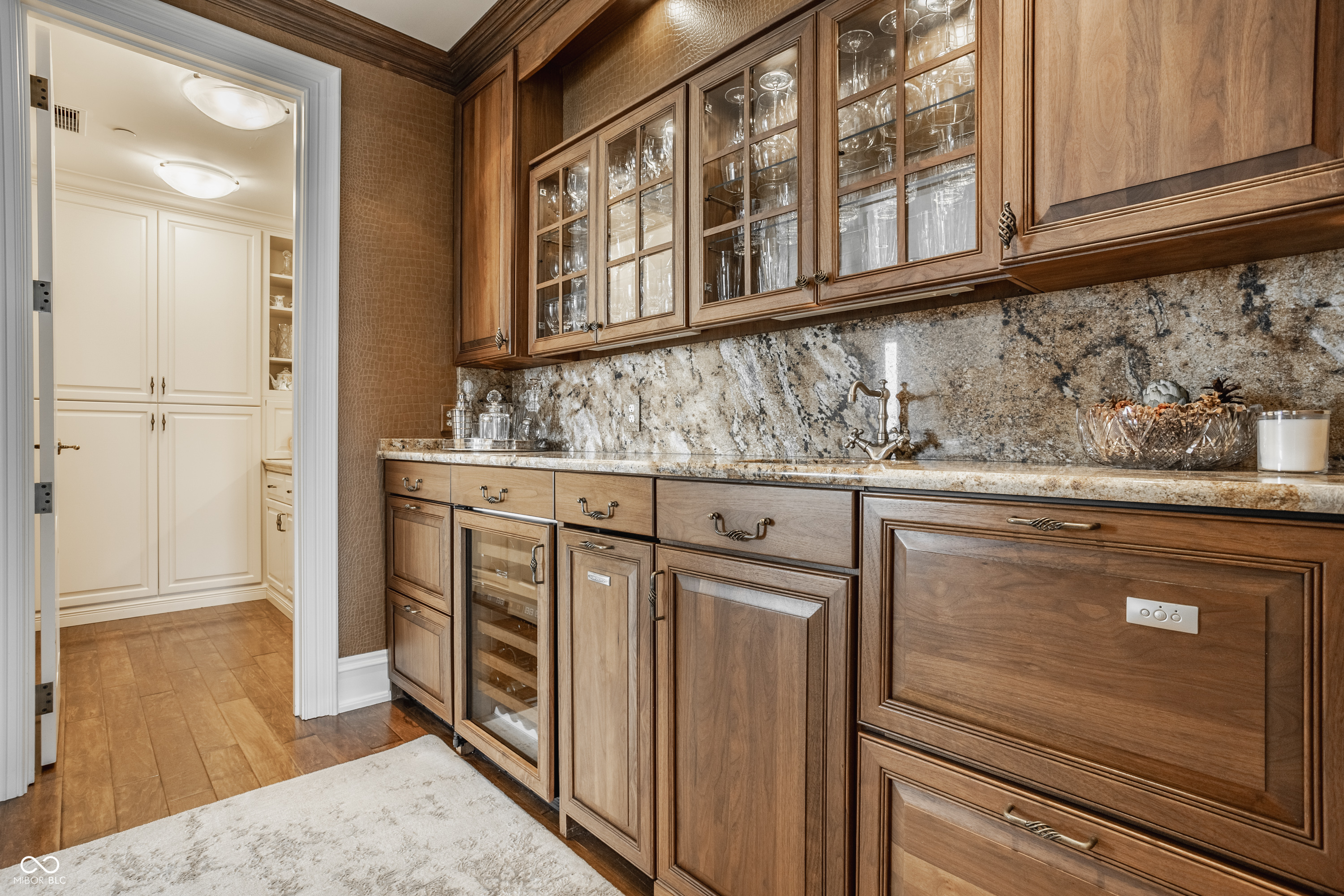 1 N Illinois Street Unit: # 11