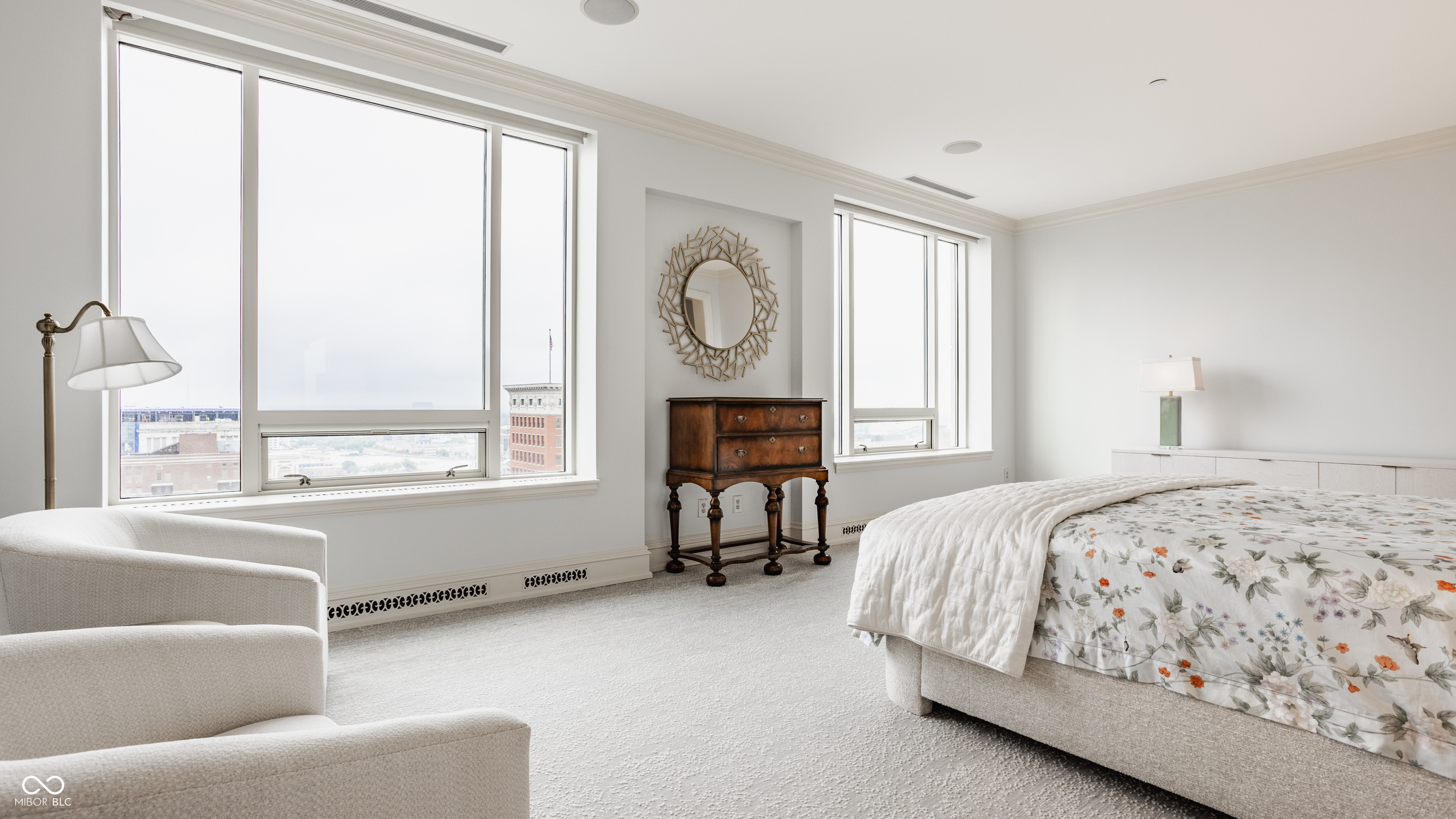 1 N Illinois Street Unit: # 11