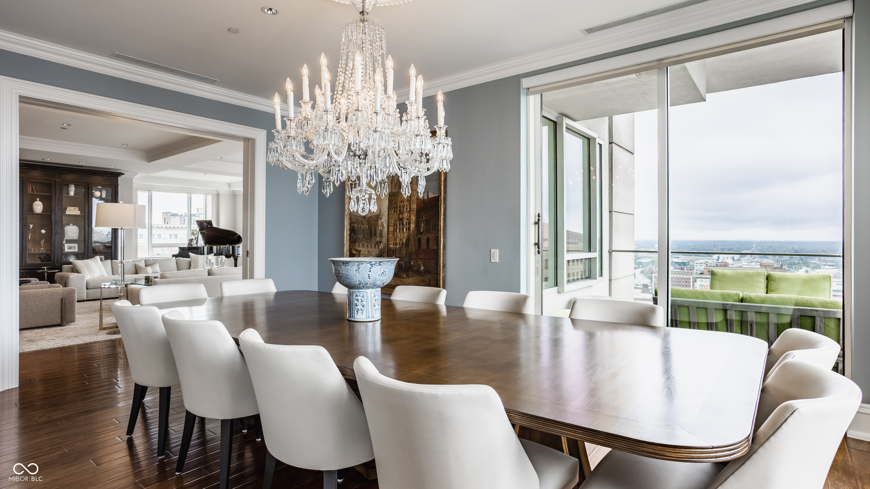 1 N Illinois Street Unit: # 11