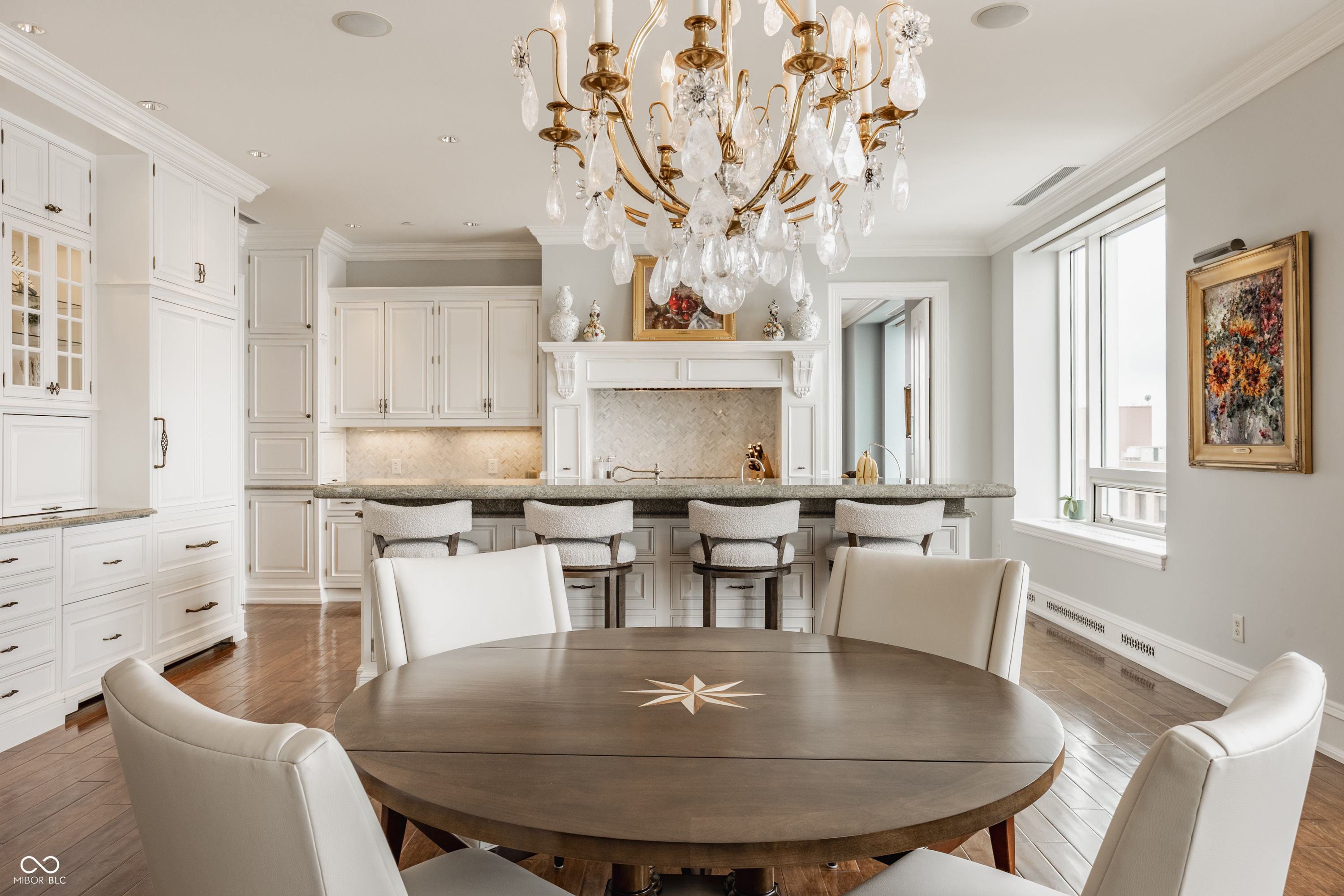 1 N Illinois Street Unit: # 11