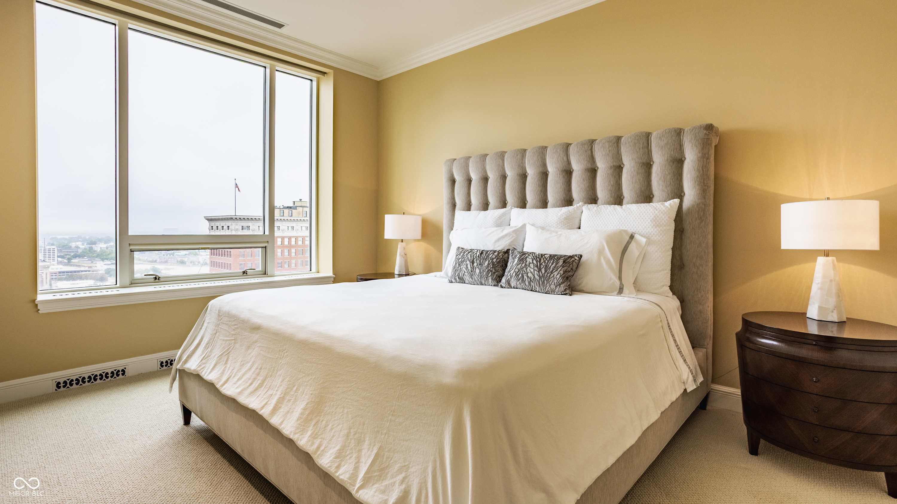 1 N Illinois Street Unit: # 11