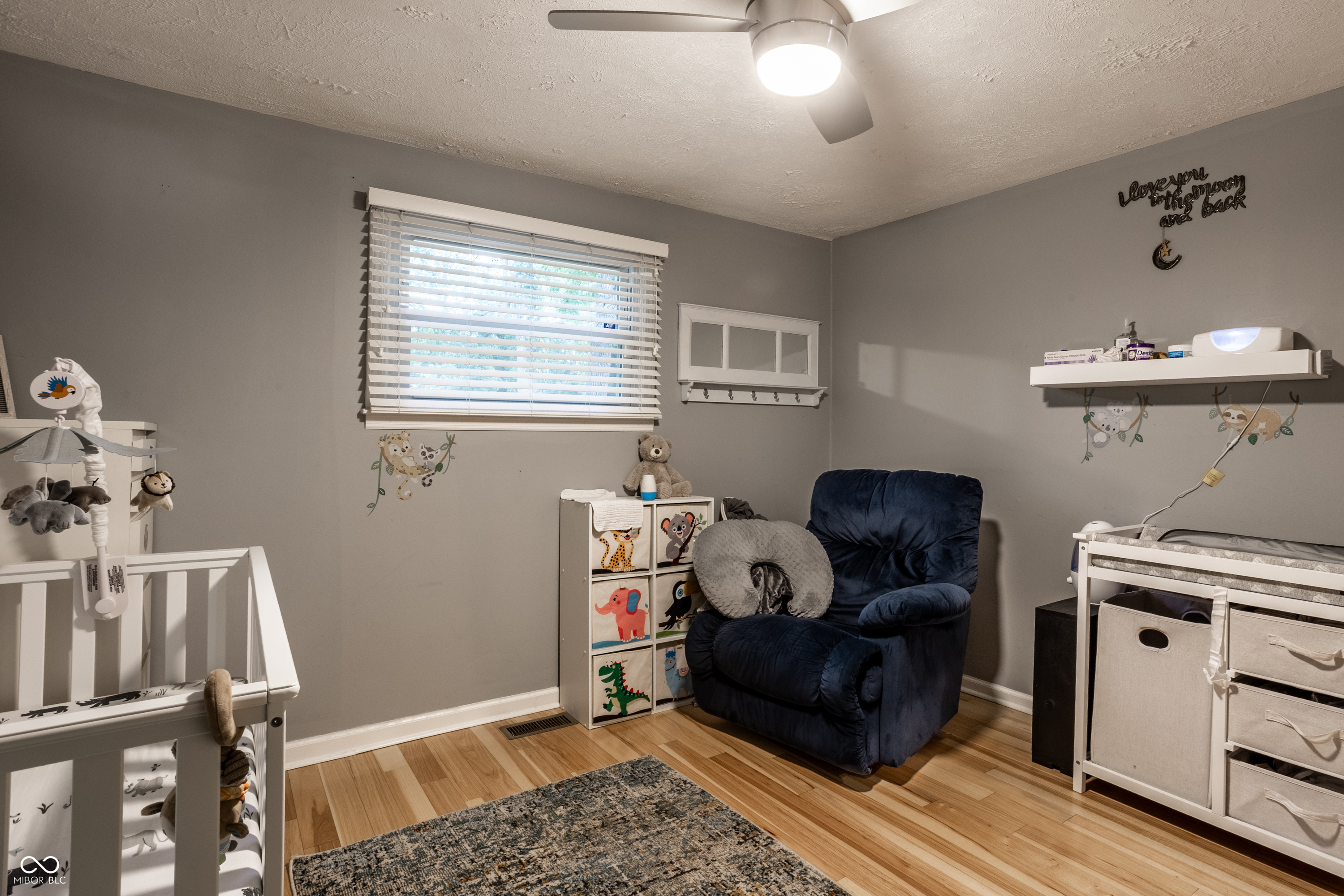 7458 Grandview Drive