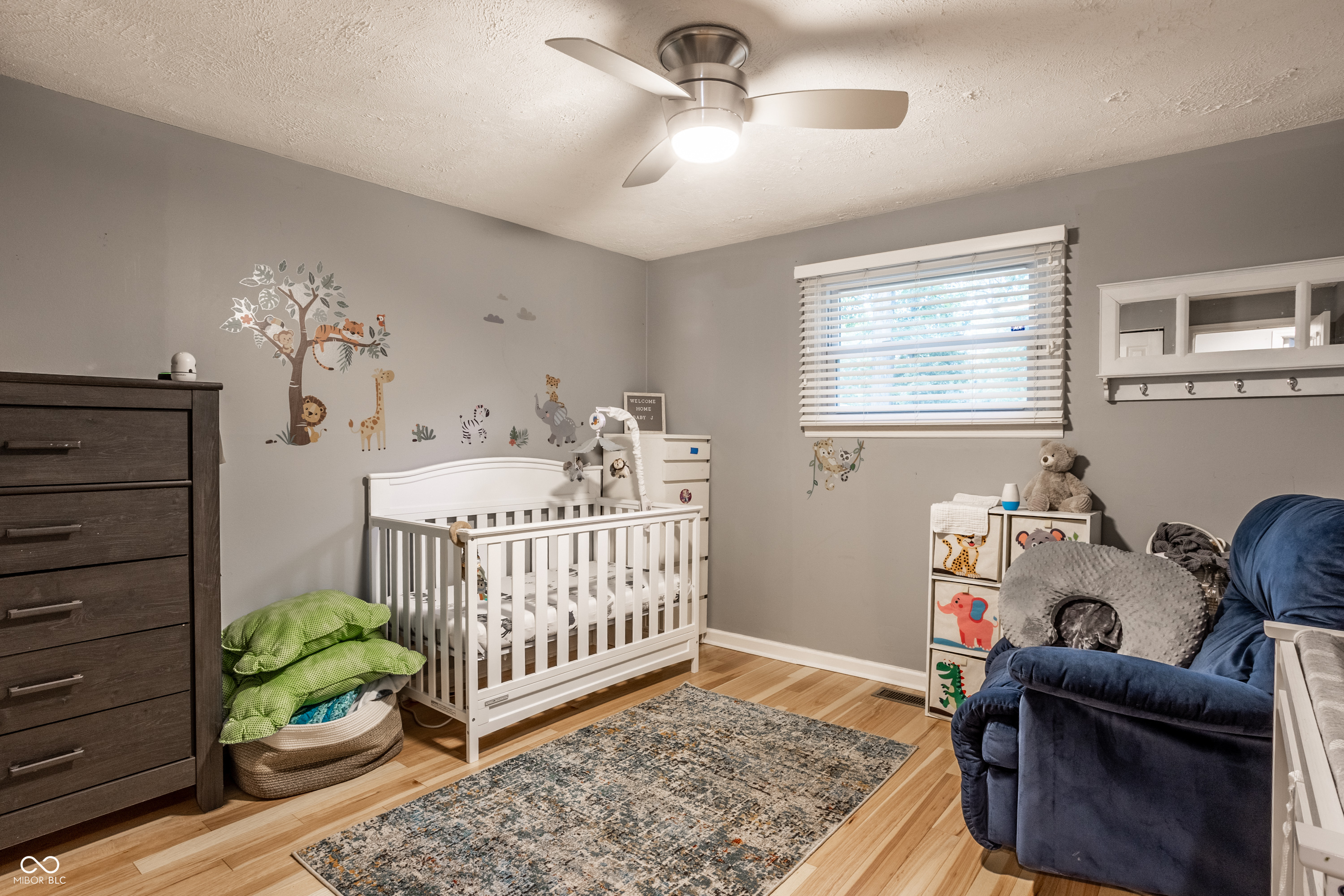 7458 Grandview Drive