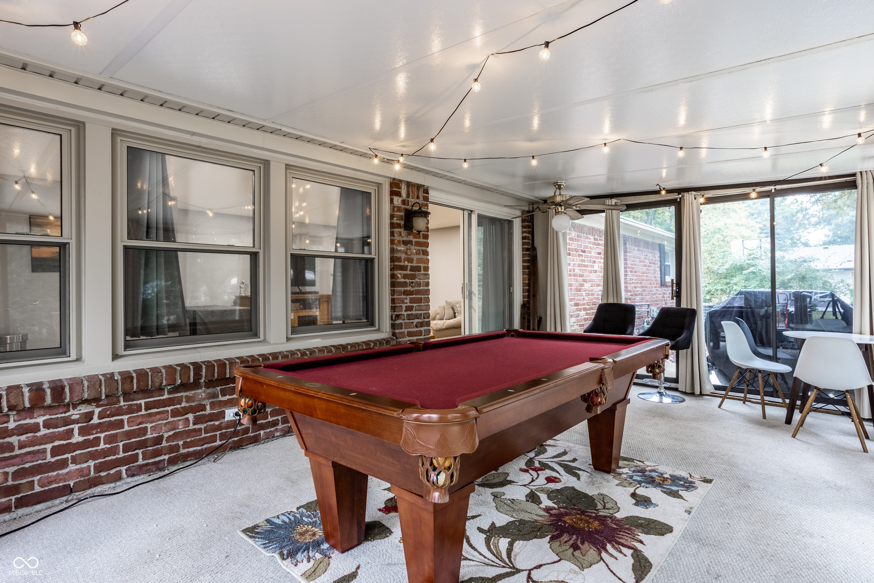 7458 Grandview Drive