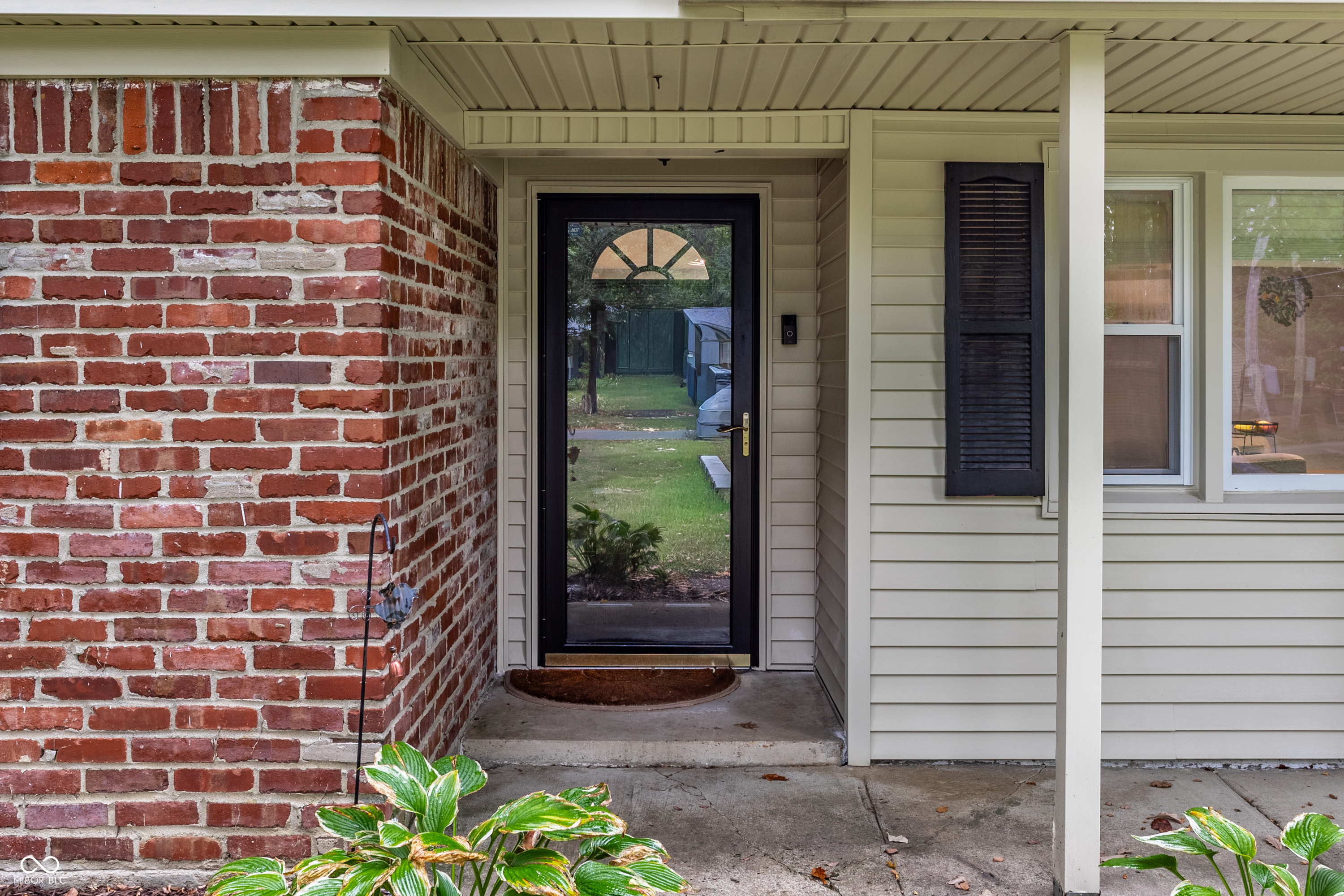 7458 Grandview Drive