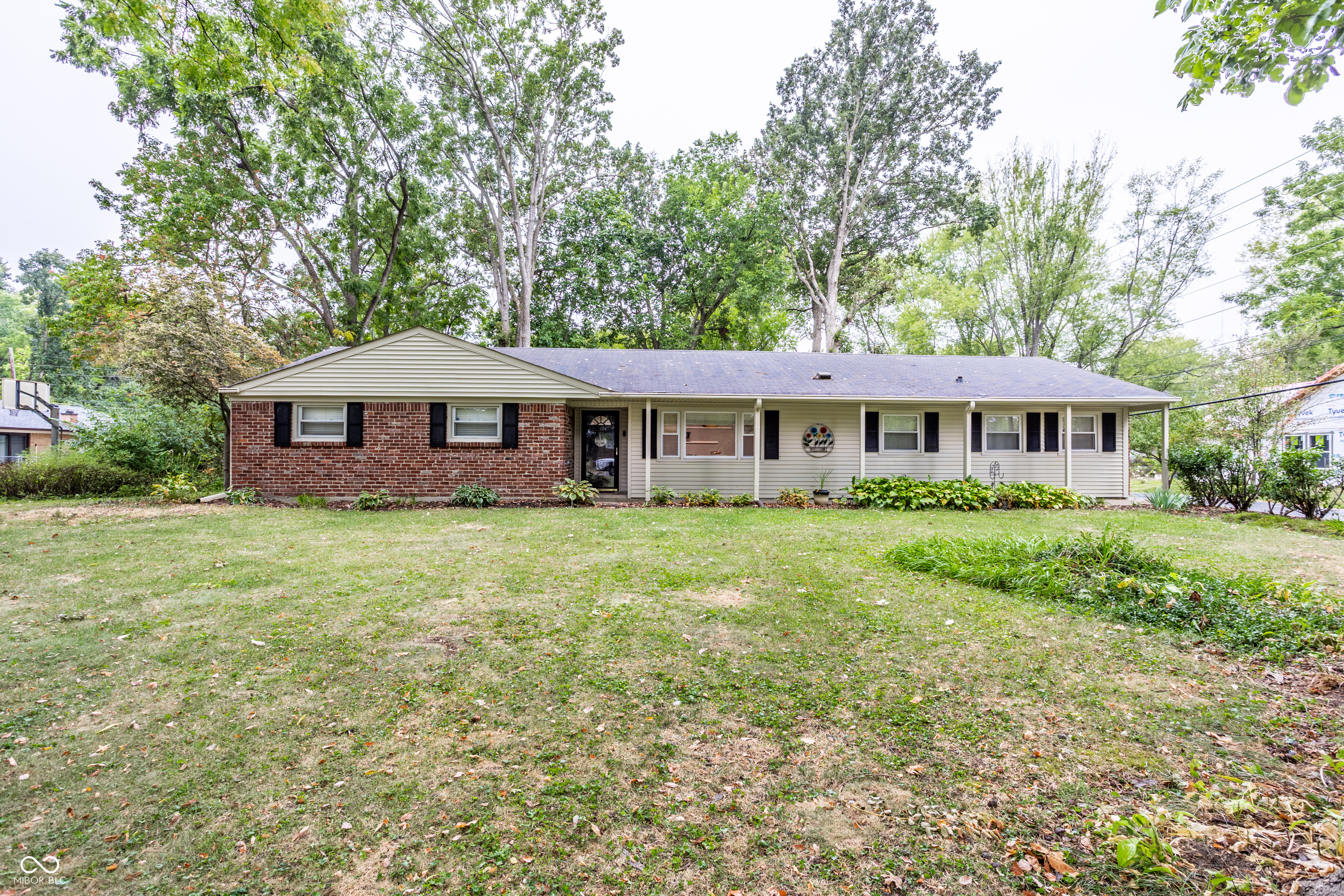 7458 Grandview Drive