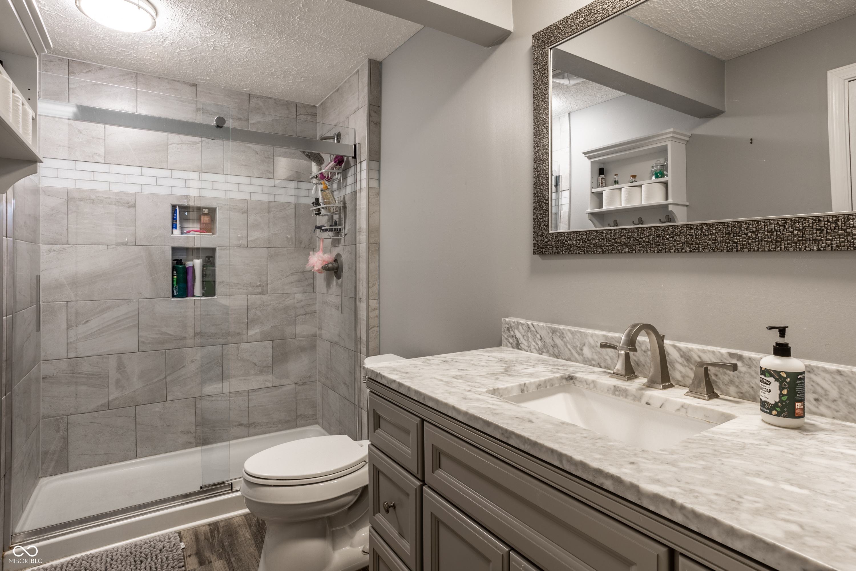 7458 Grandview Drive