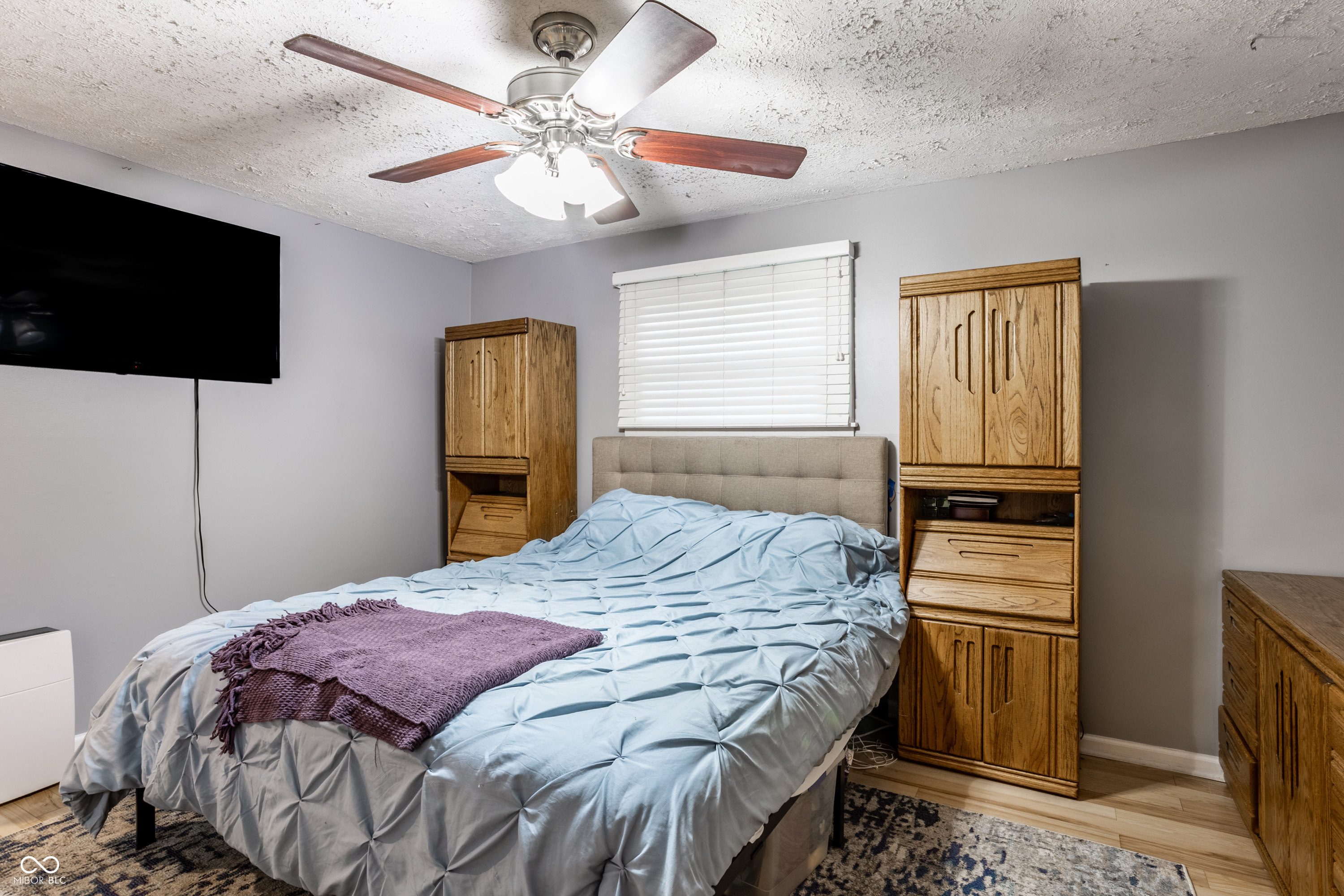 7458 Grandview Drive