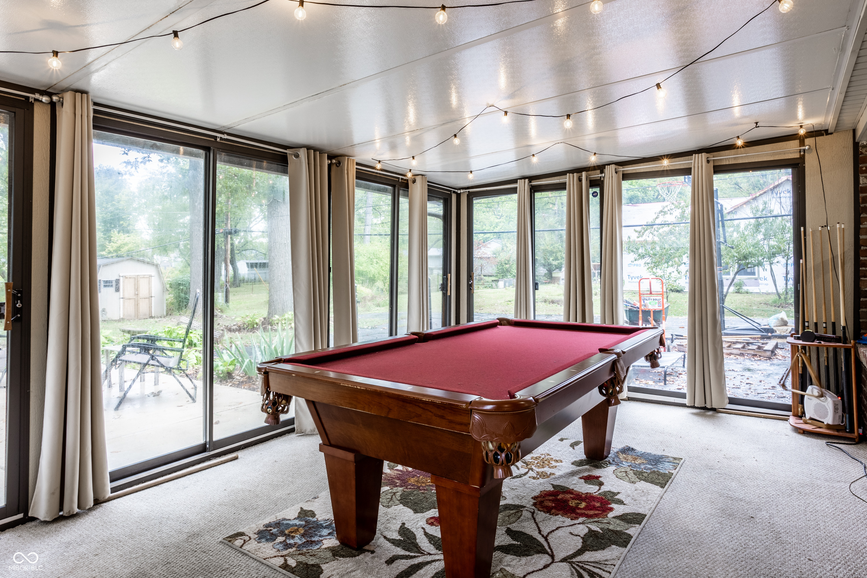 7458 Grandview Drive