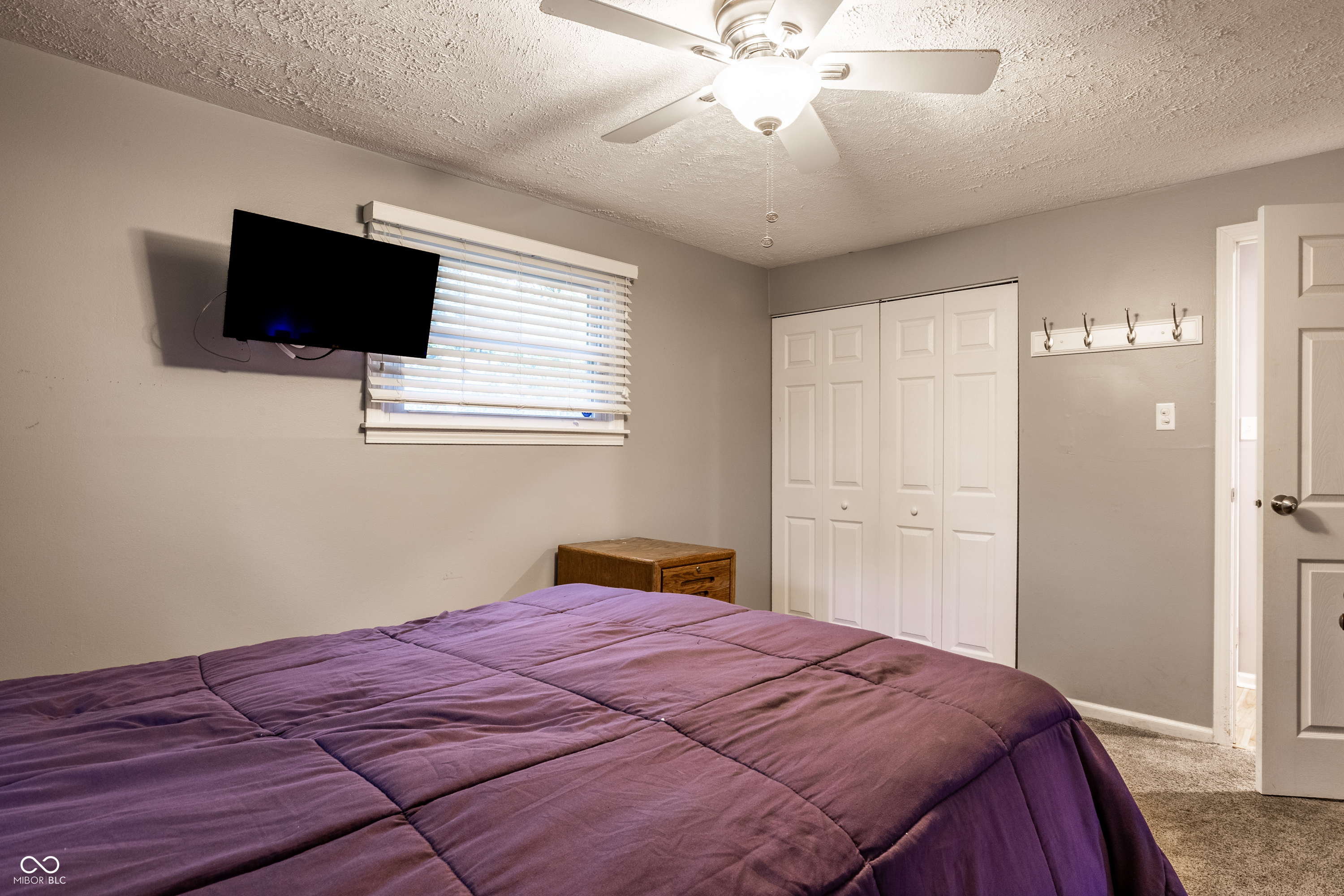 7458 Grandview Drive