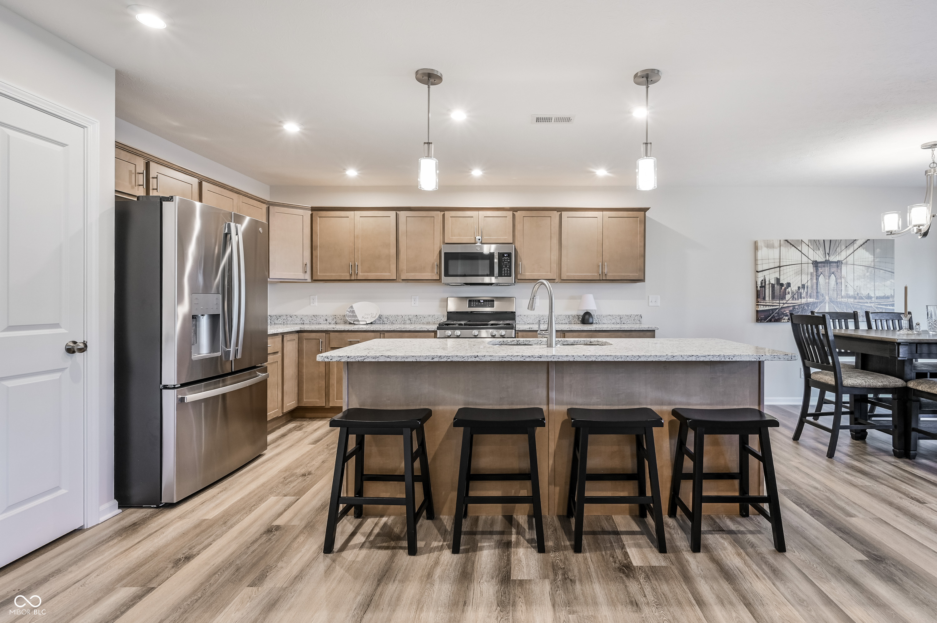 19528 Astoria Avenue