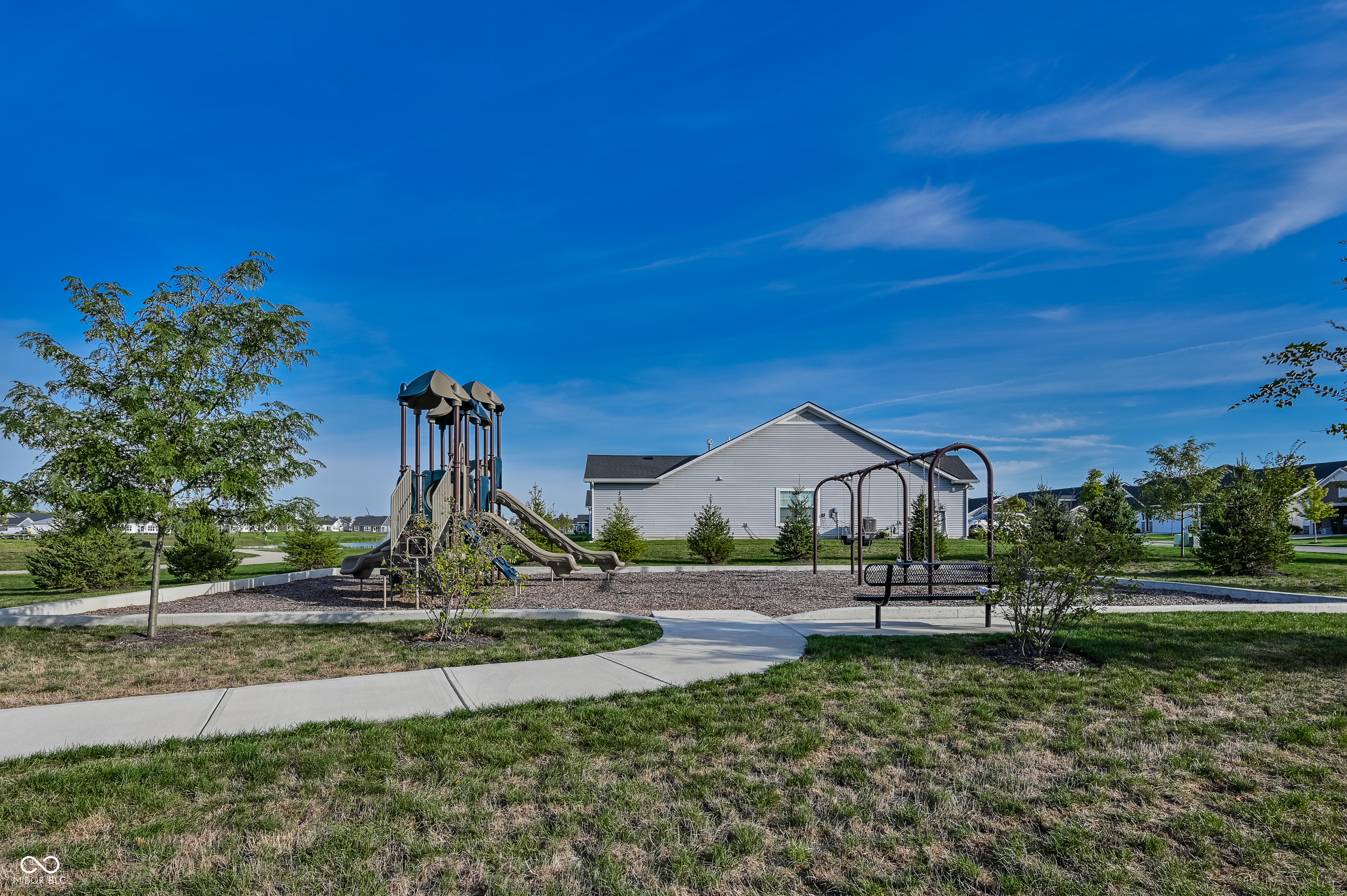 19528 Astoria Avenue