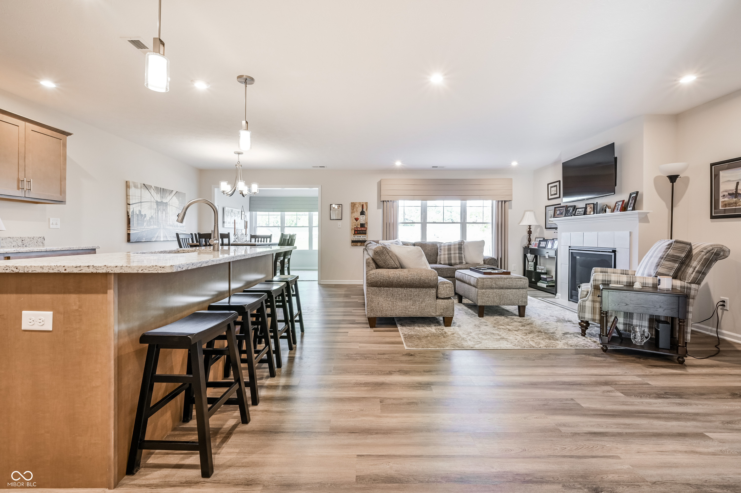 19528 Astoria Avenue