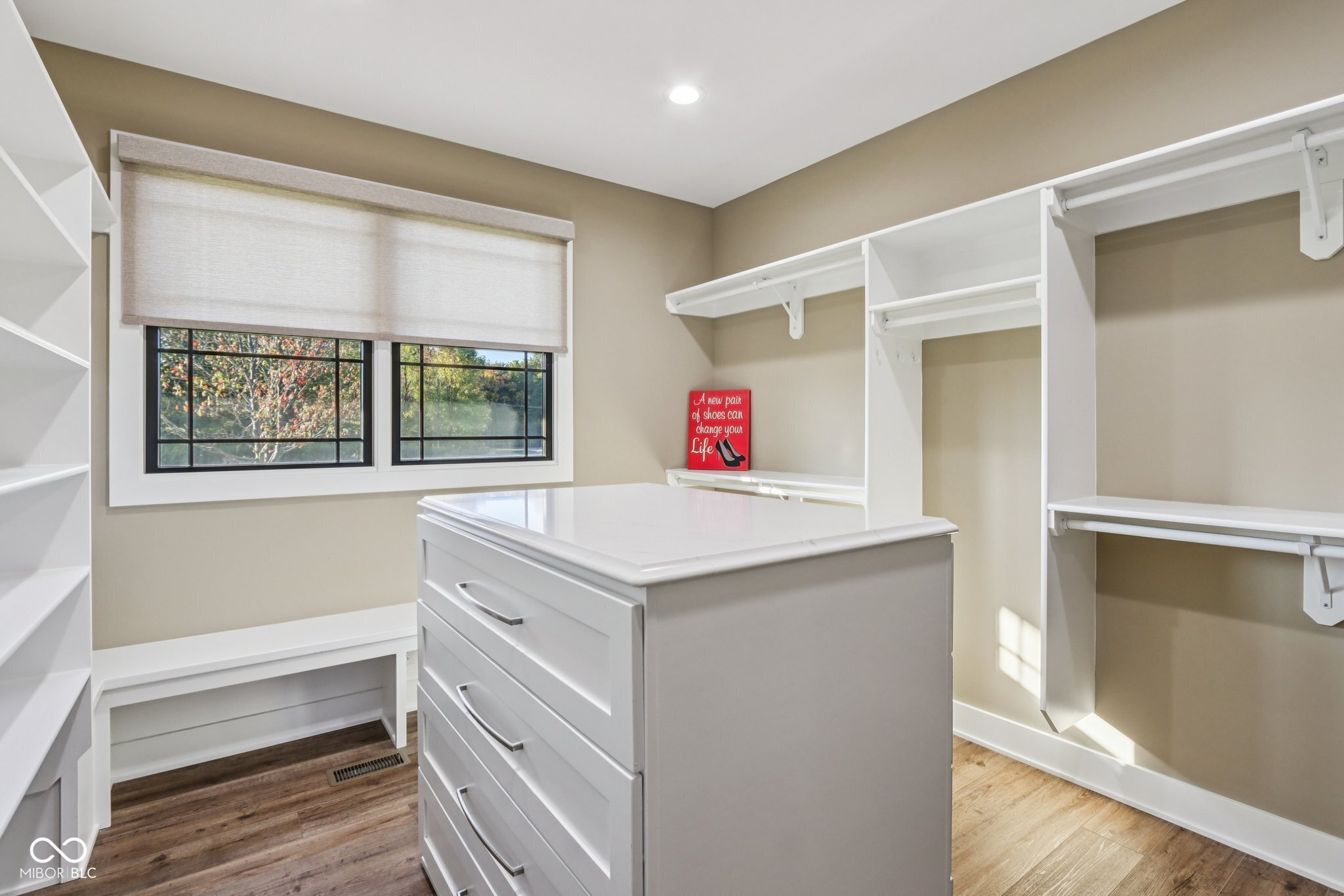 22640 Crooked Beak Circle