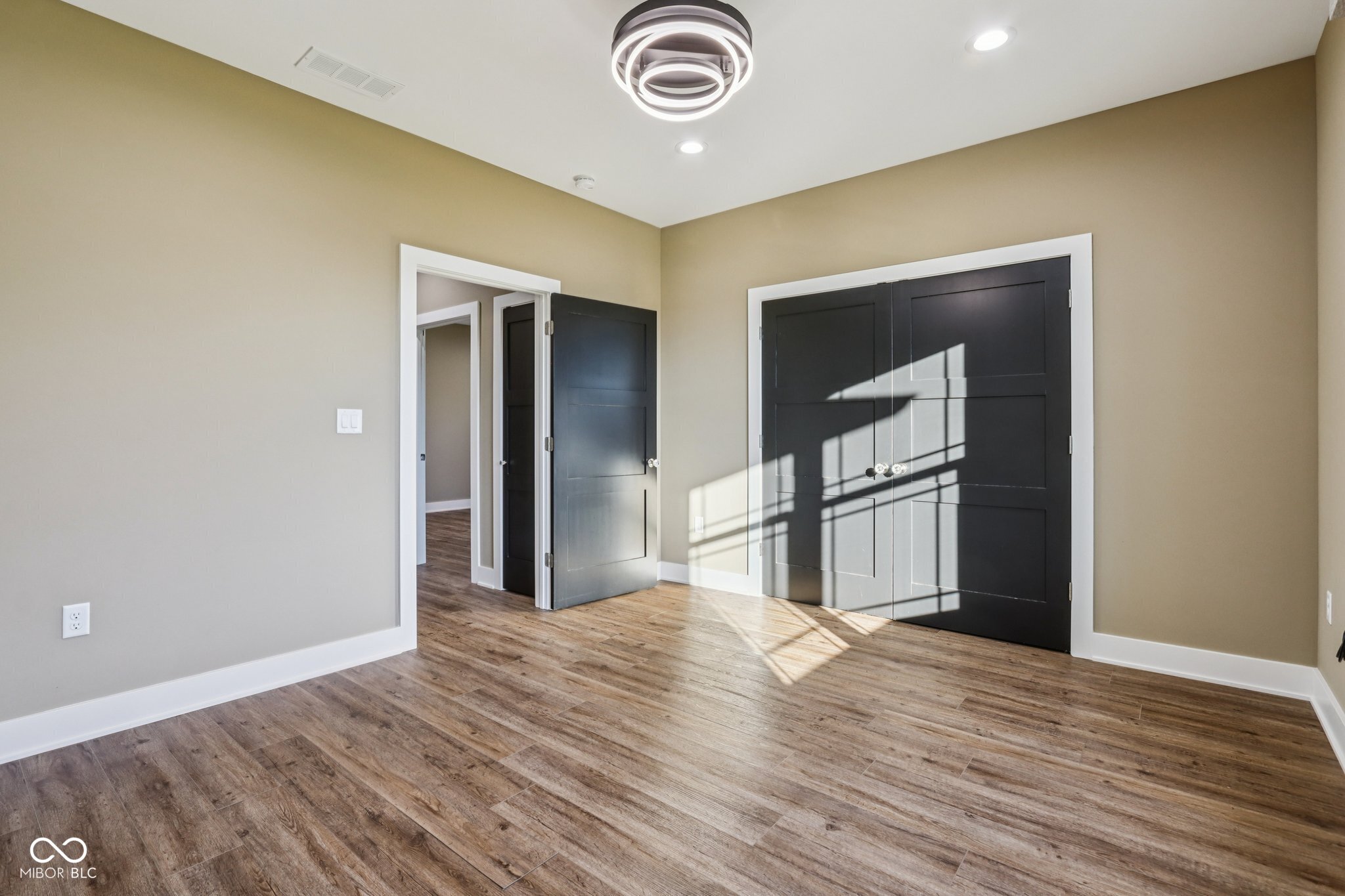22640 Crooked Beak Circle