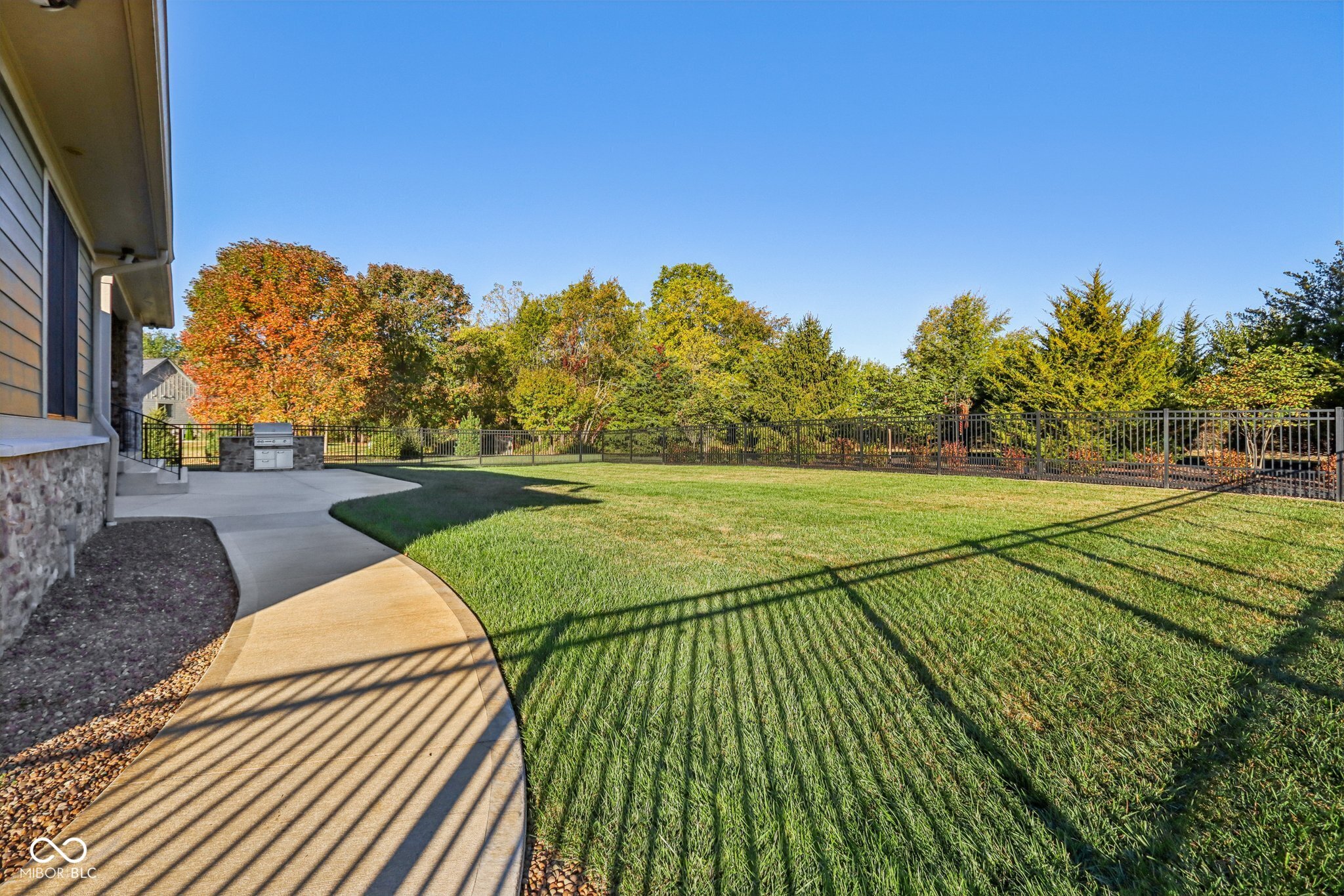 22640 Crooked Beak Circle