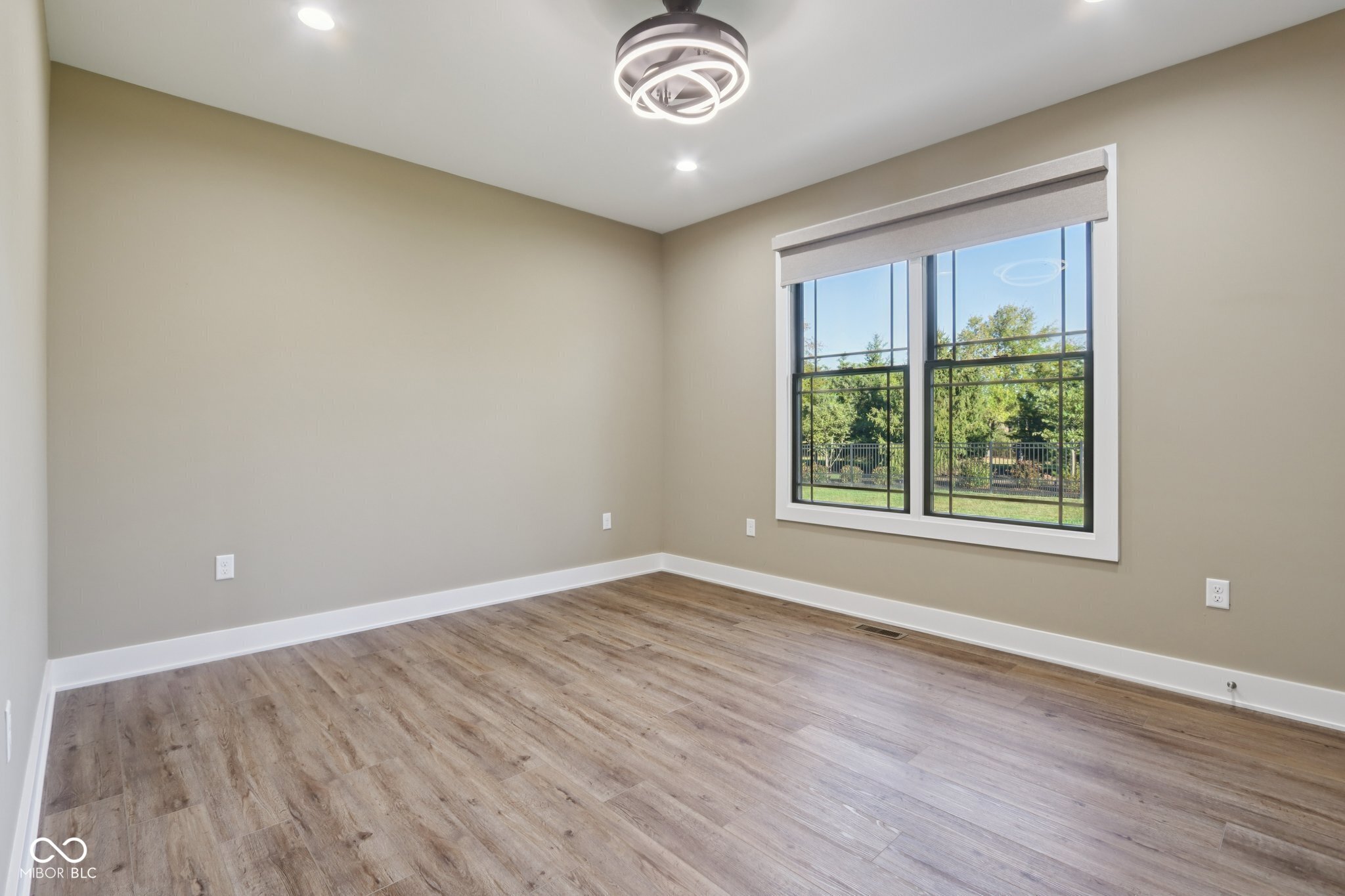 22640 Crooked Beak Circle