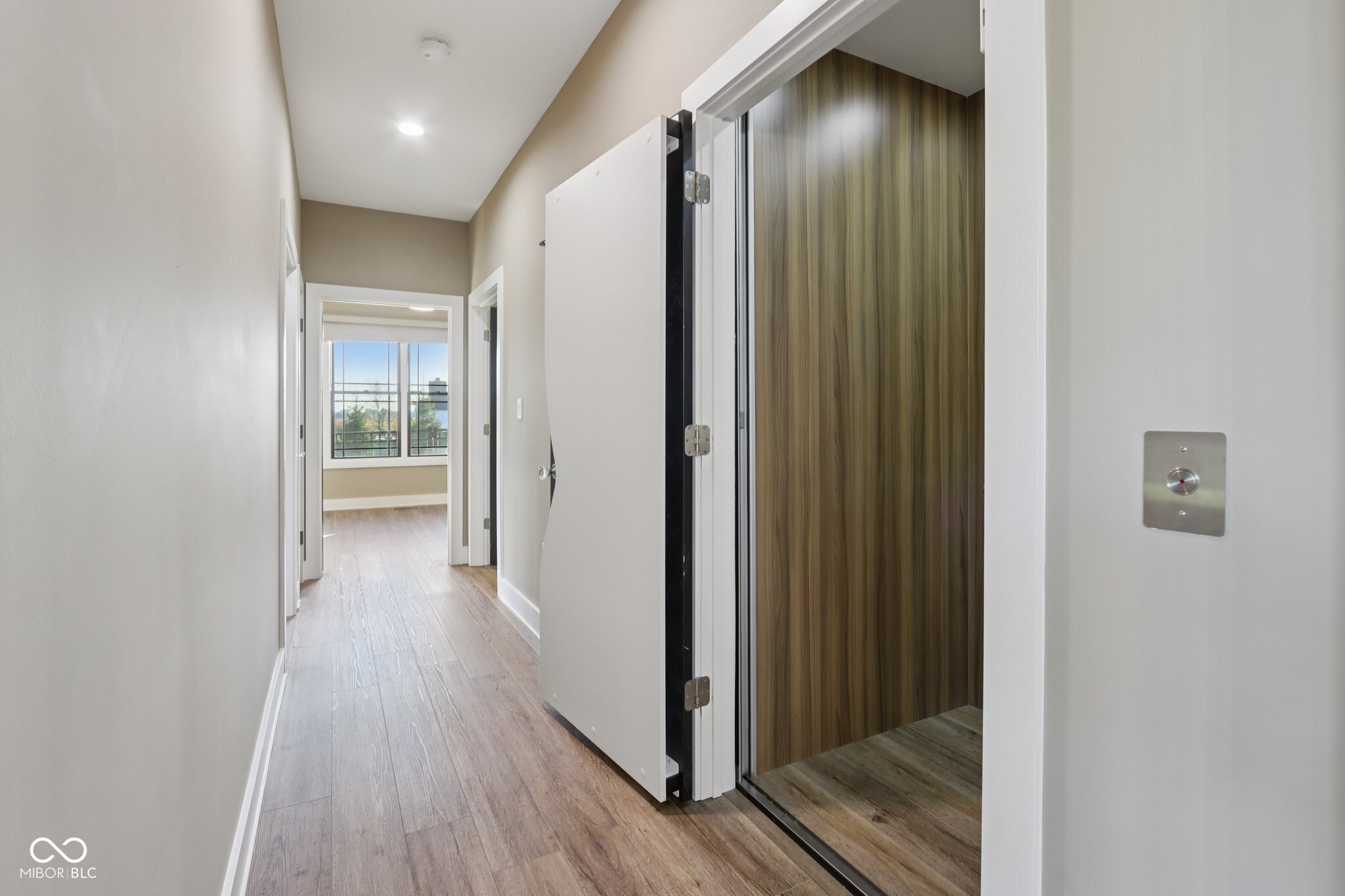 22640 Crooked Beak Circle