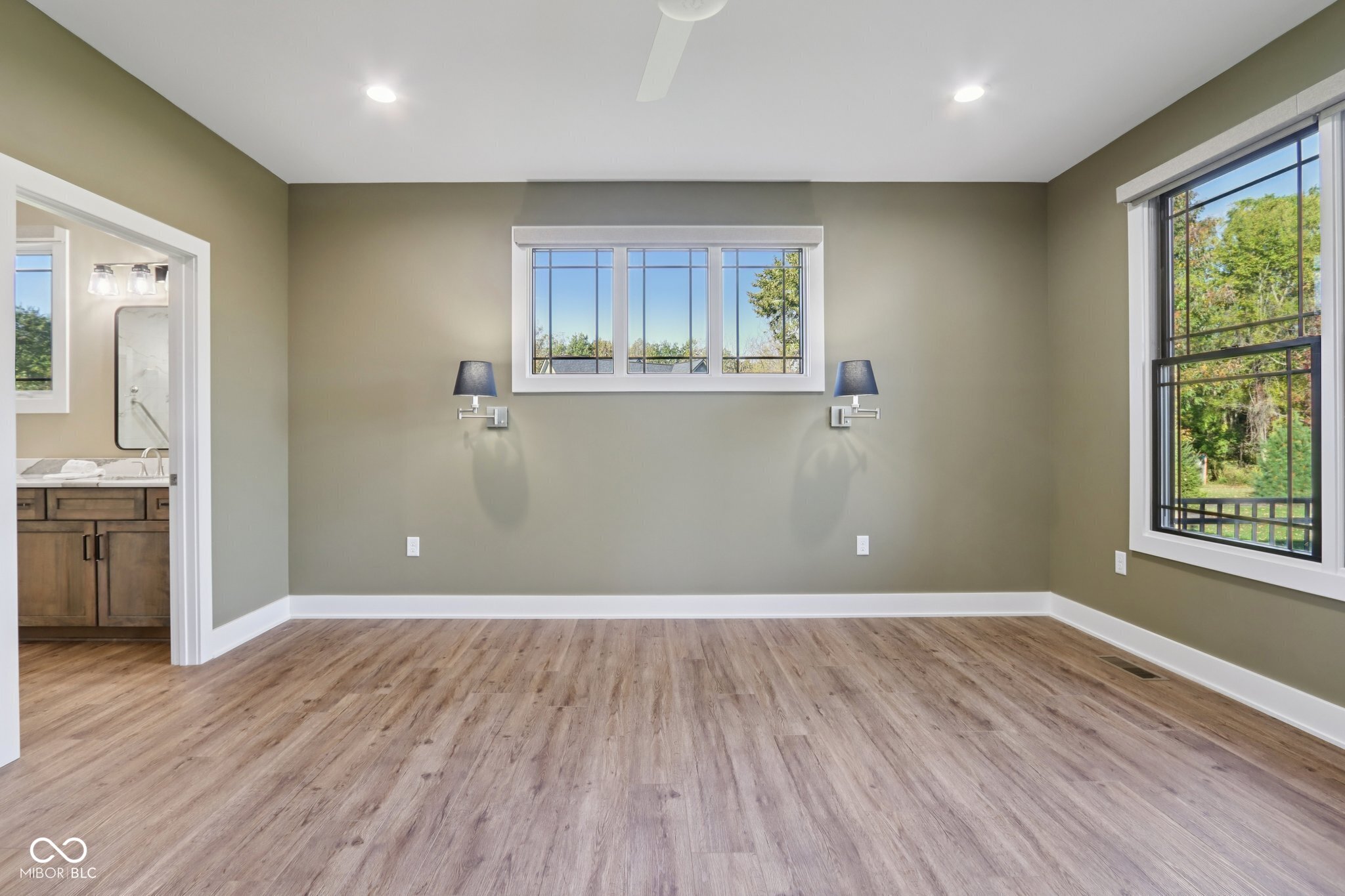 22640 Crooked Beak Circle