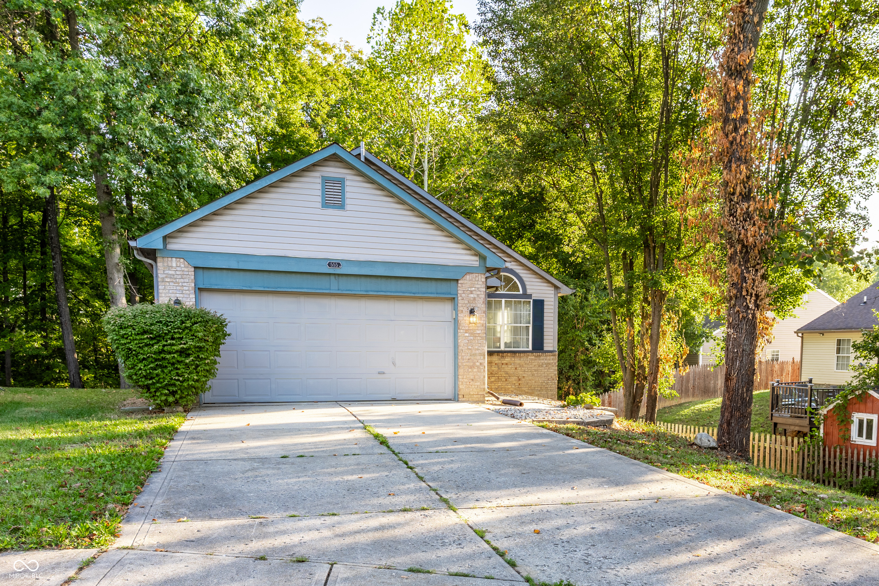 555 Grand Woods Drive