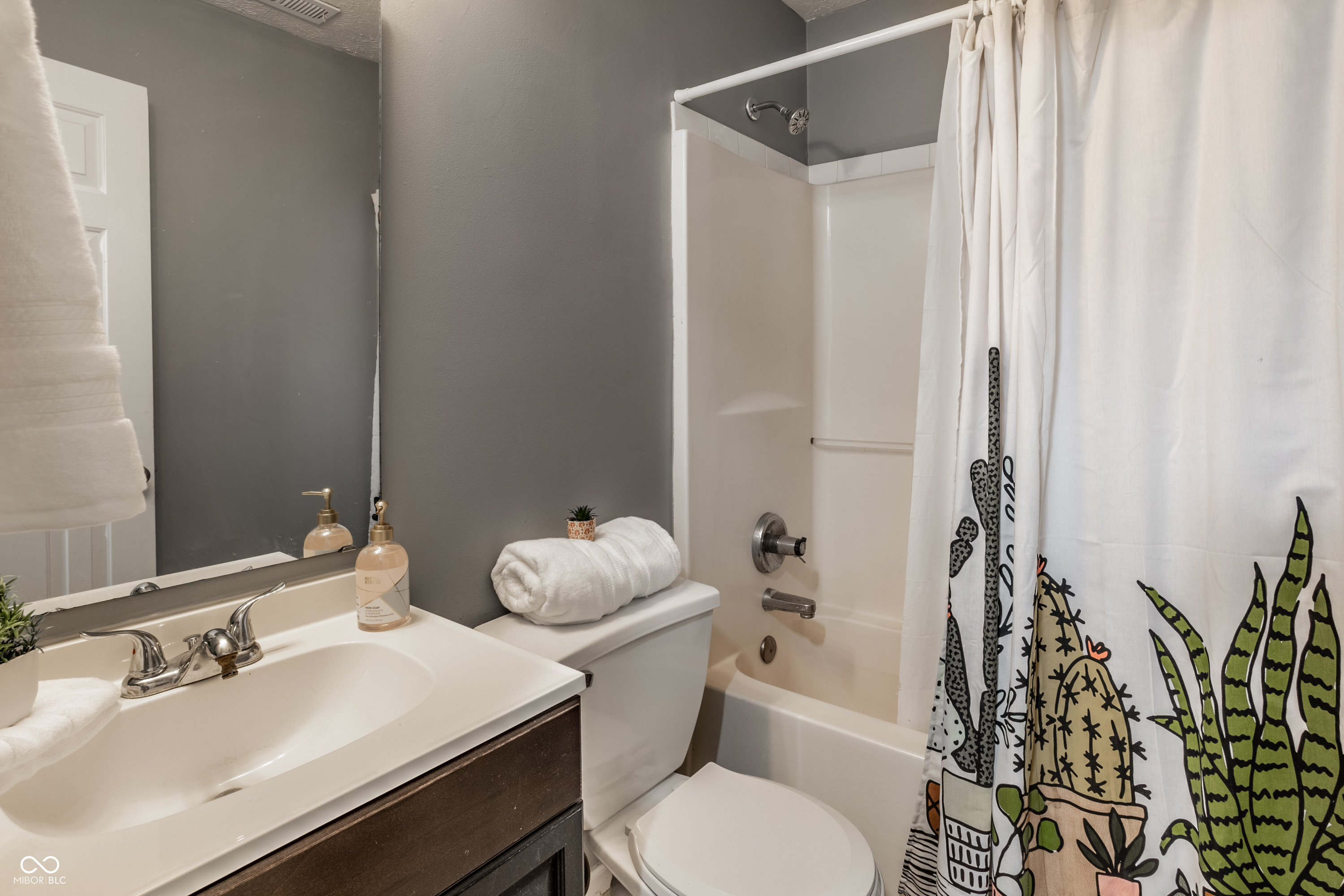 555 Grand Woods Drive