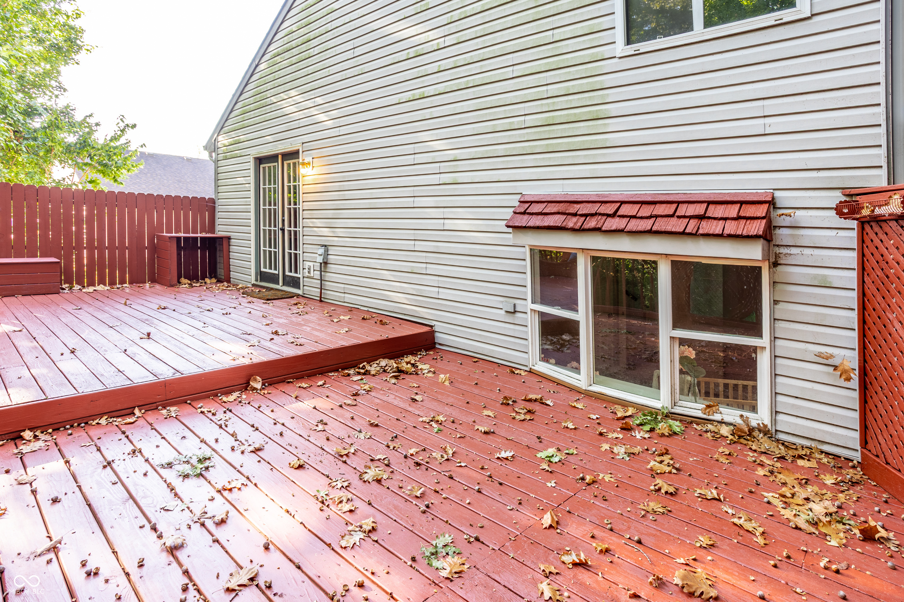 555 Grand Woods Drive