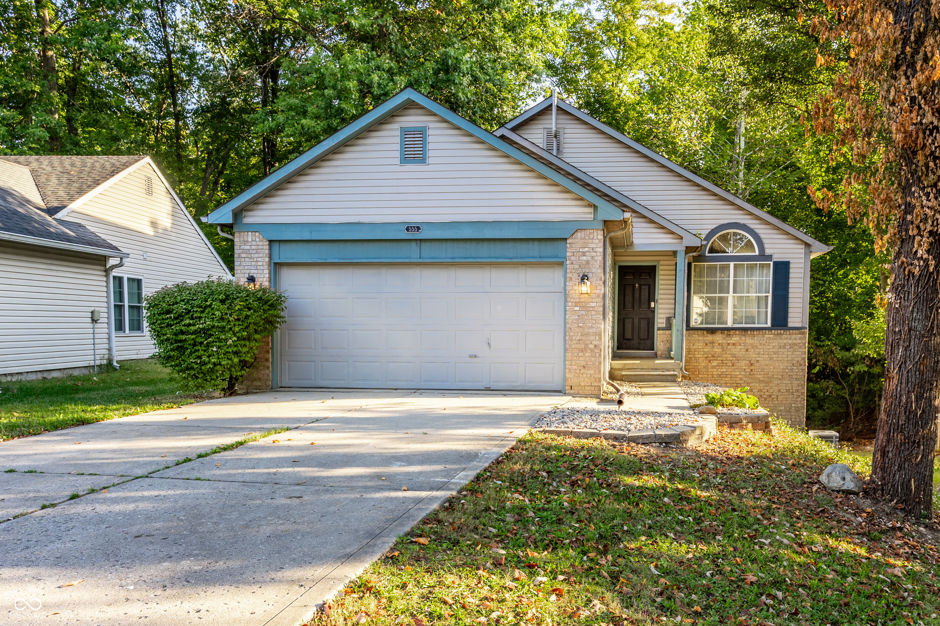 555 Grand Woods Drive