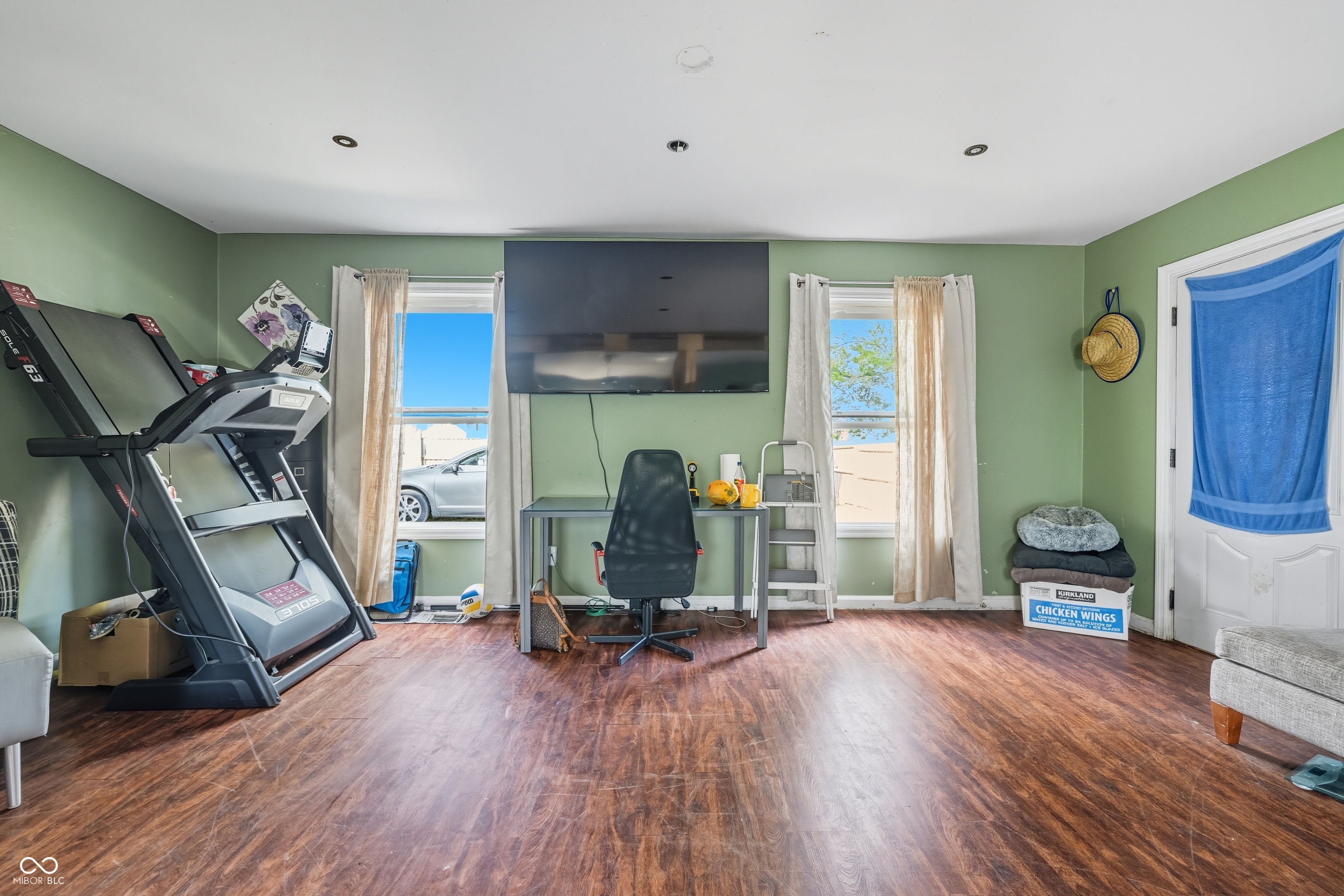 3706 Hillside Avenue