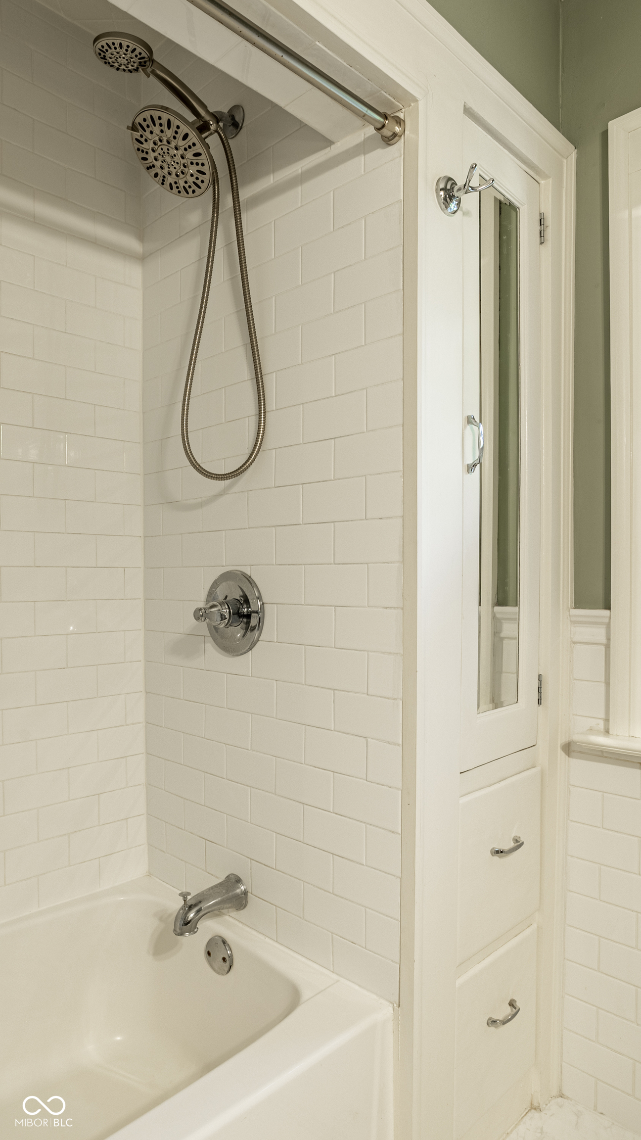 4728 N Kenwood Avenue