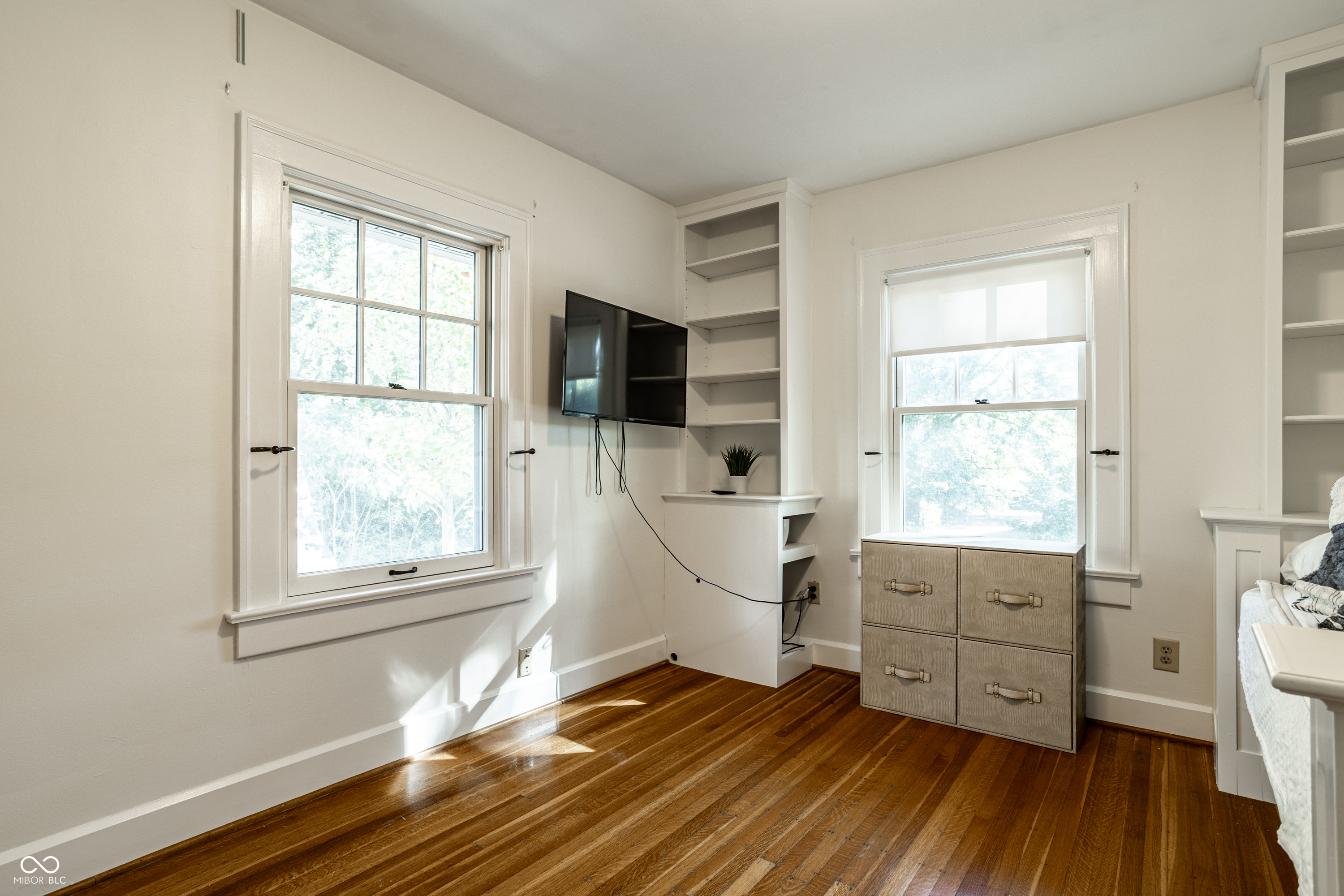 4728 N Kenwood Avenue