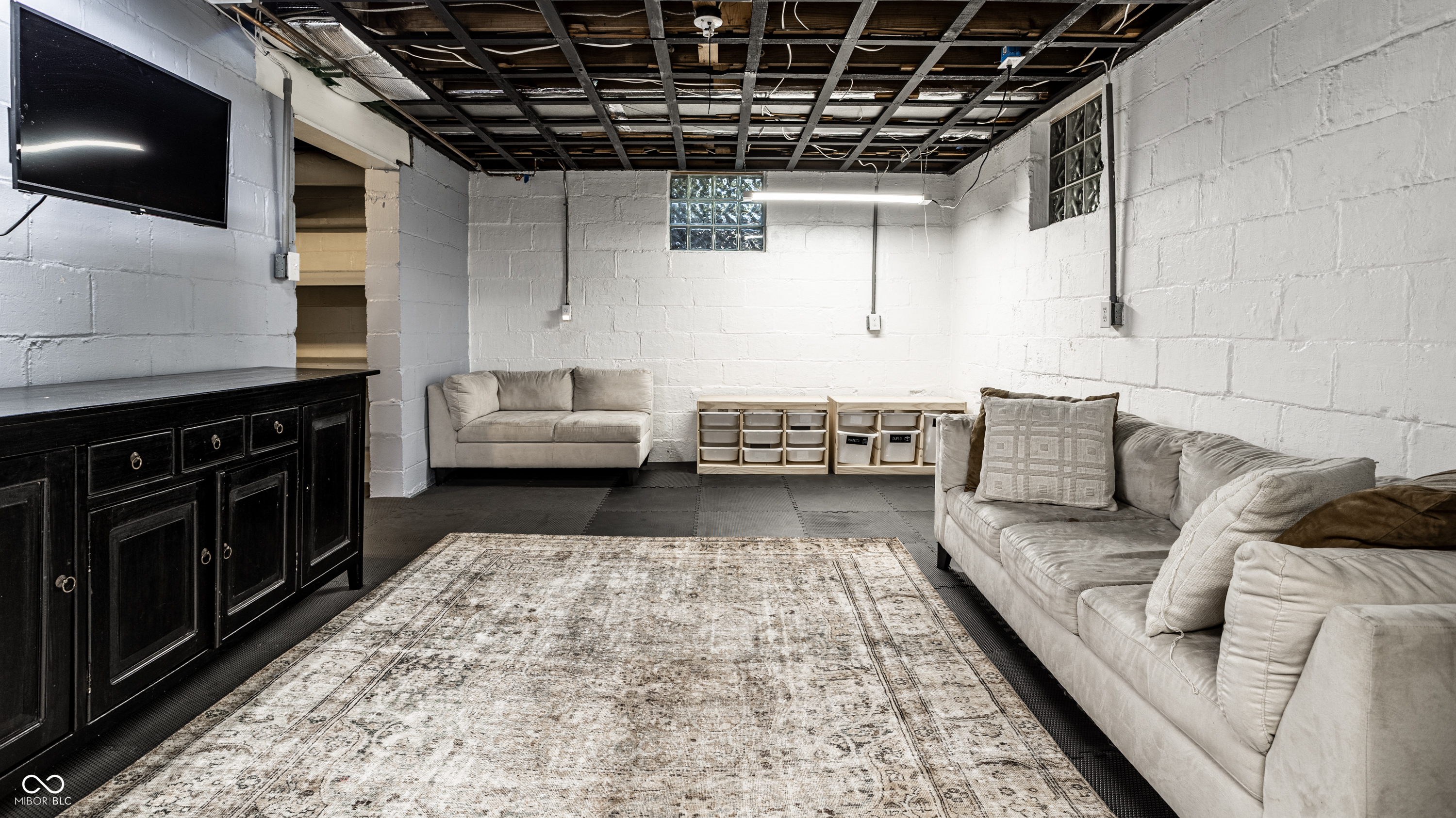 4728 N Kenwood Avenue