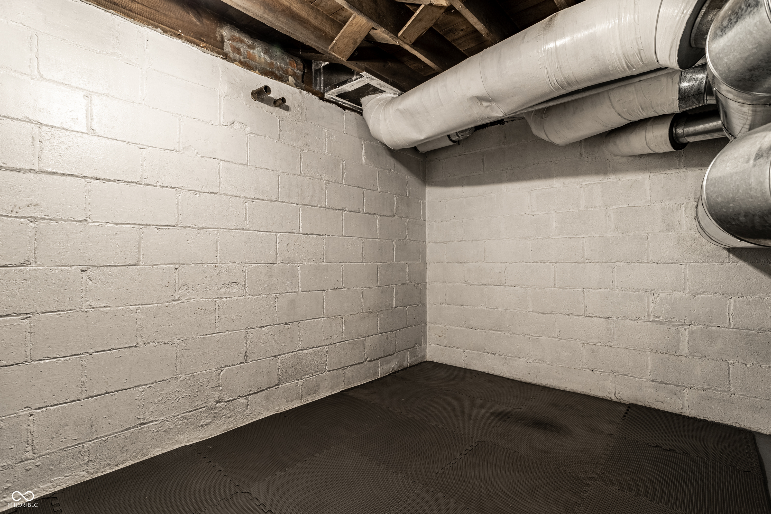 4728 N Kenwood Avenue