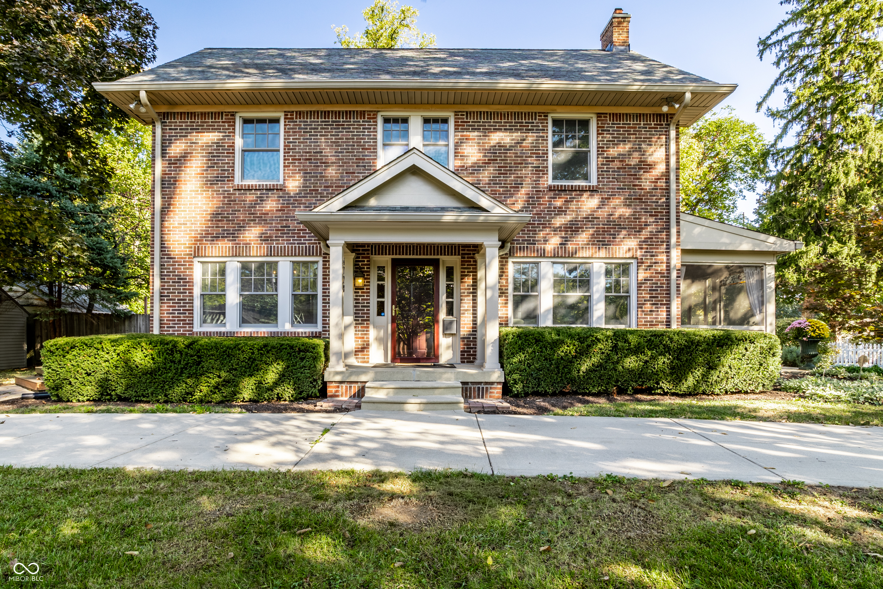 4728 N Kenwood Avenue