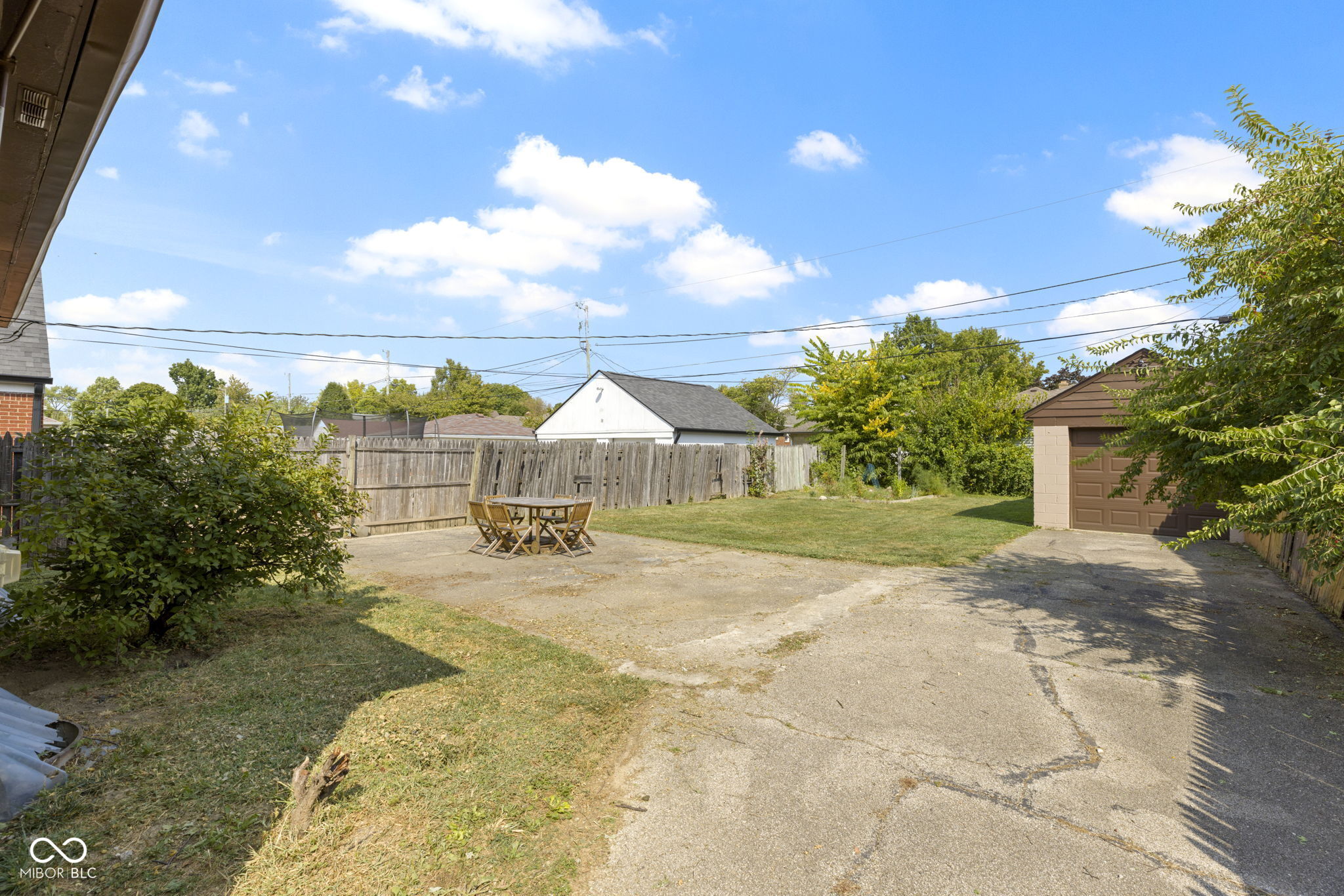 1425 N Leland Avenue