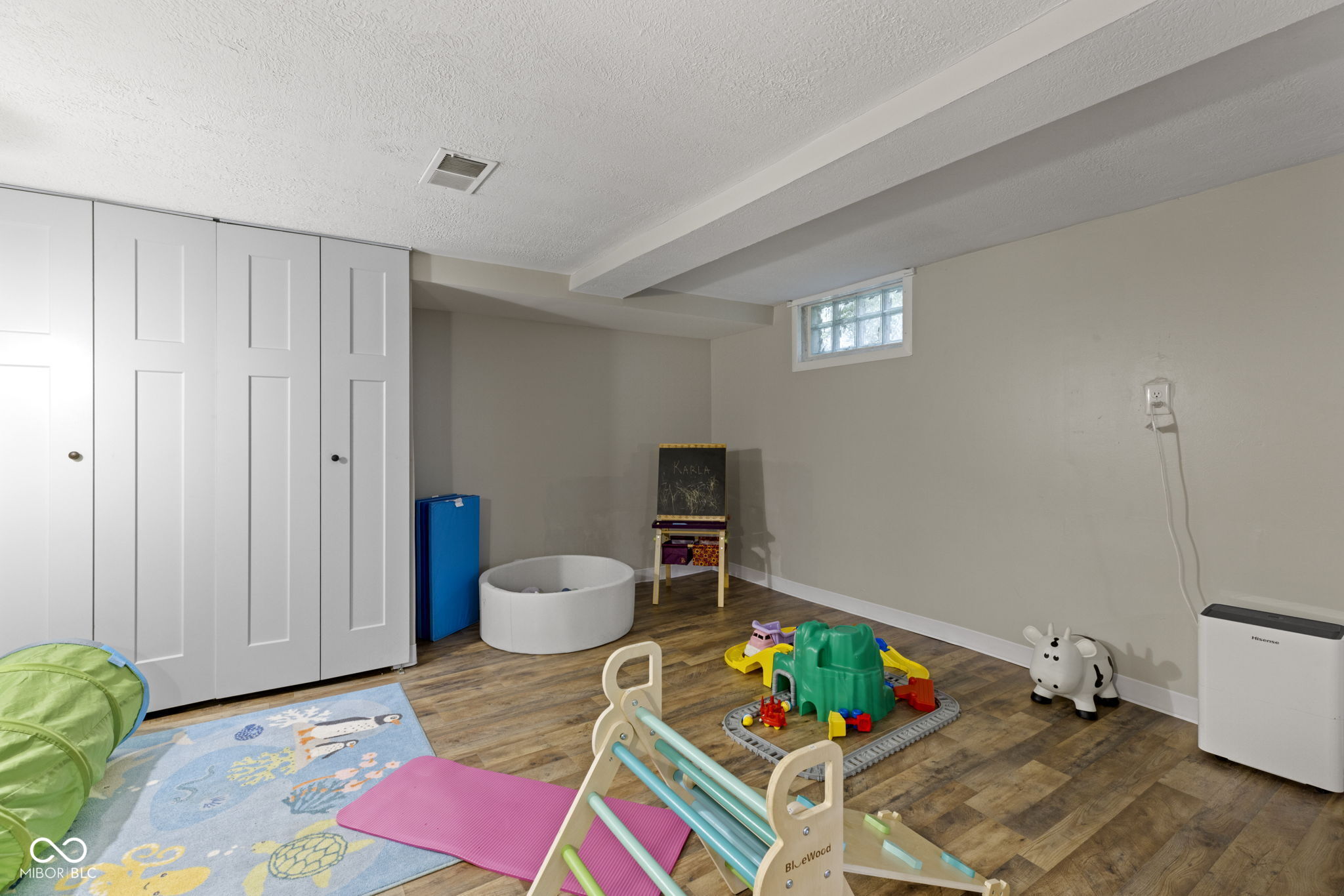 1425 N Leland Avenue