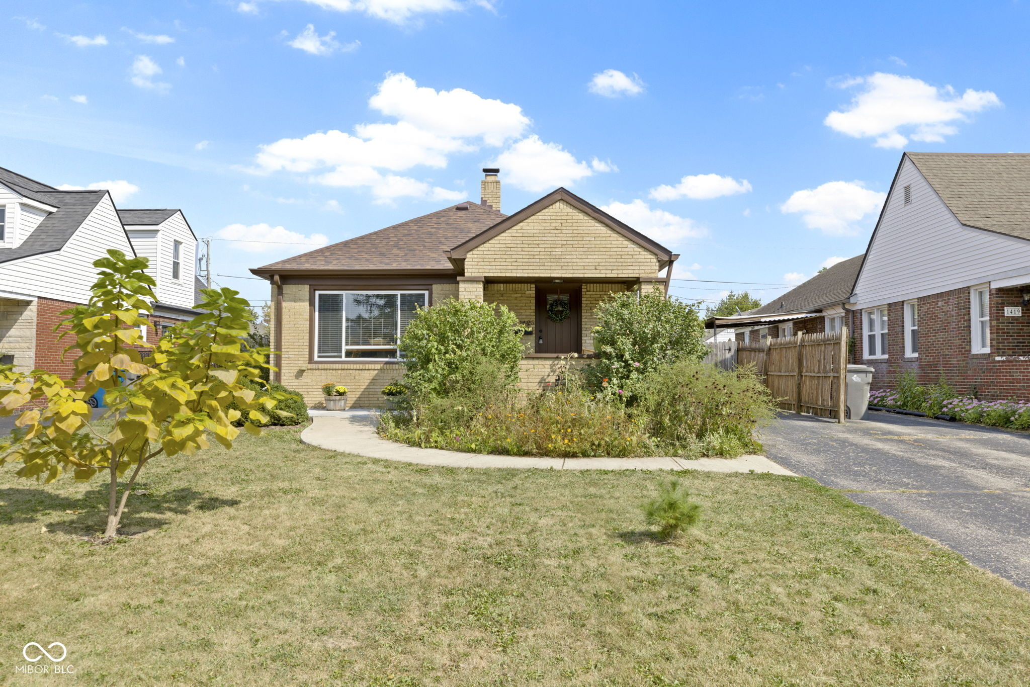 1425 N Leland Avenue