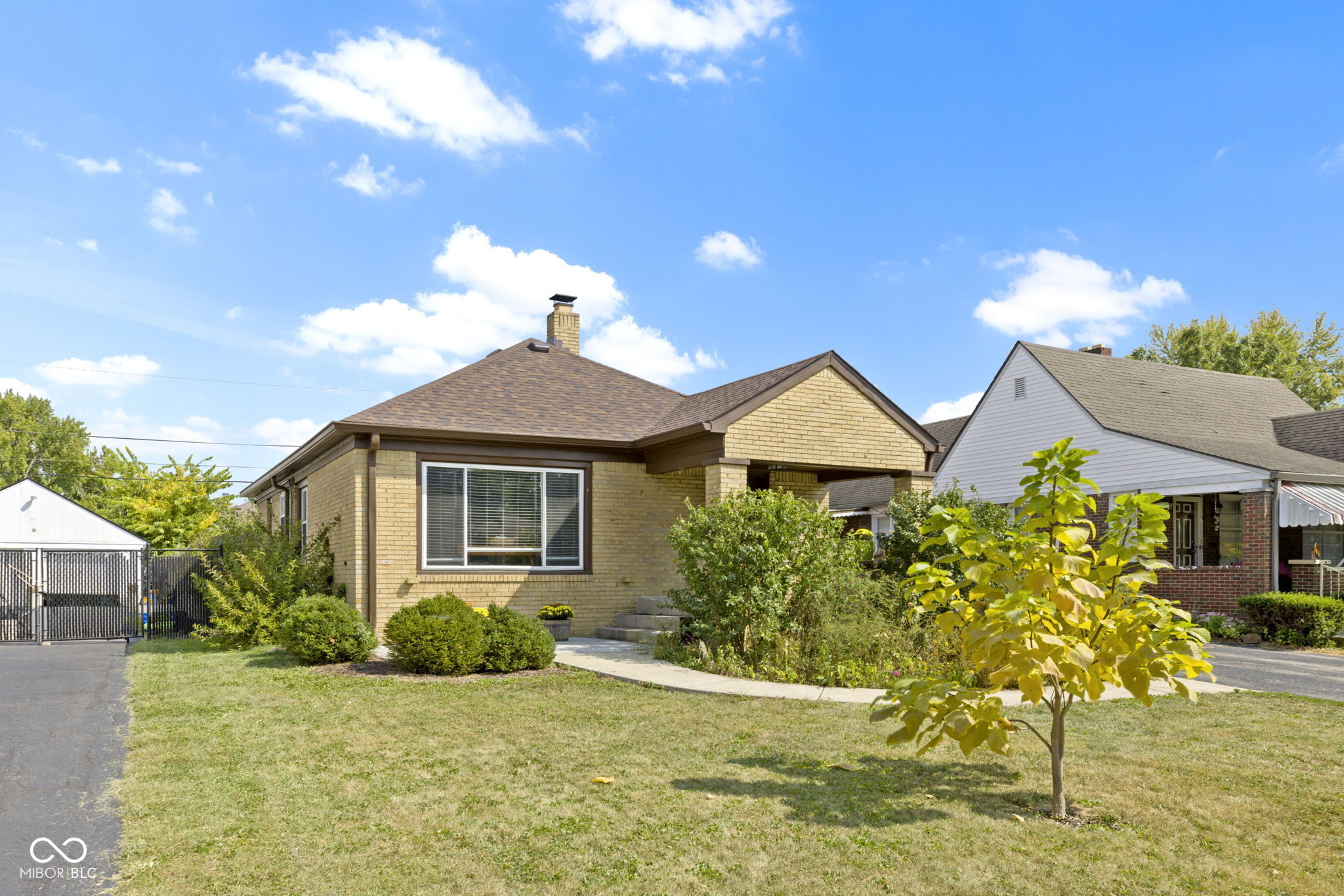 1425 N Leland Avenue