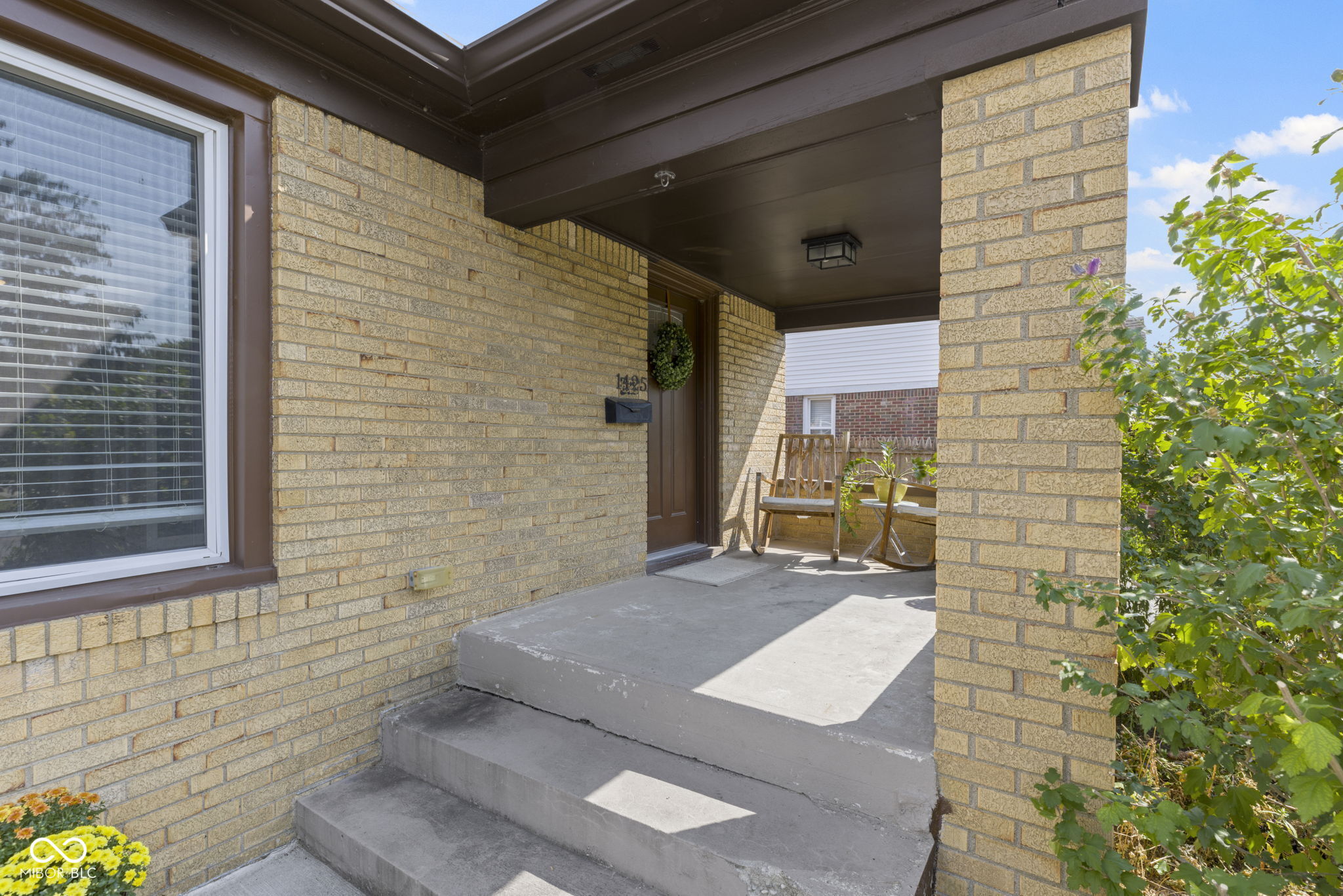 1425 N Leland Avenue