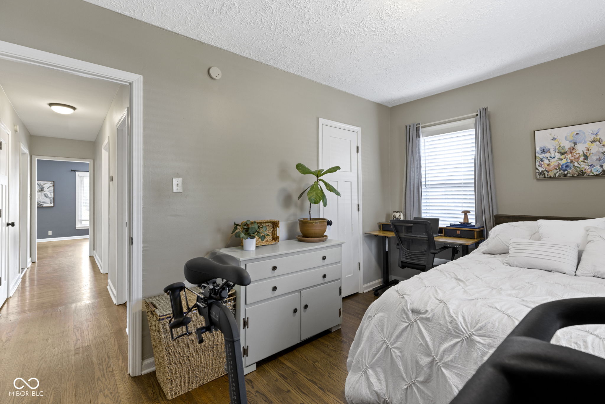 1425 N Leland Avenue