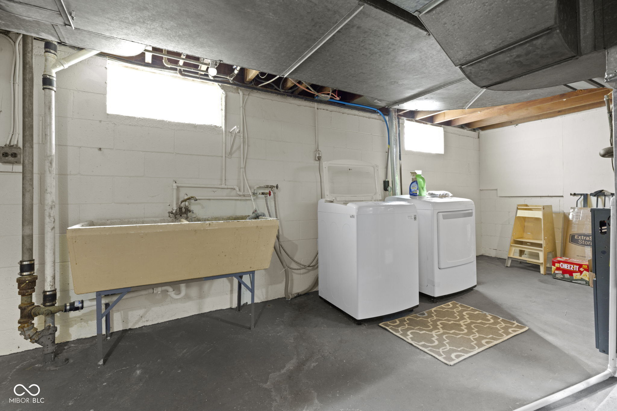 1425 N Leland Avenue