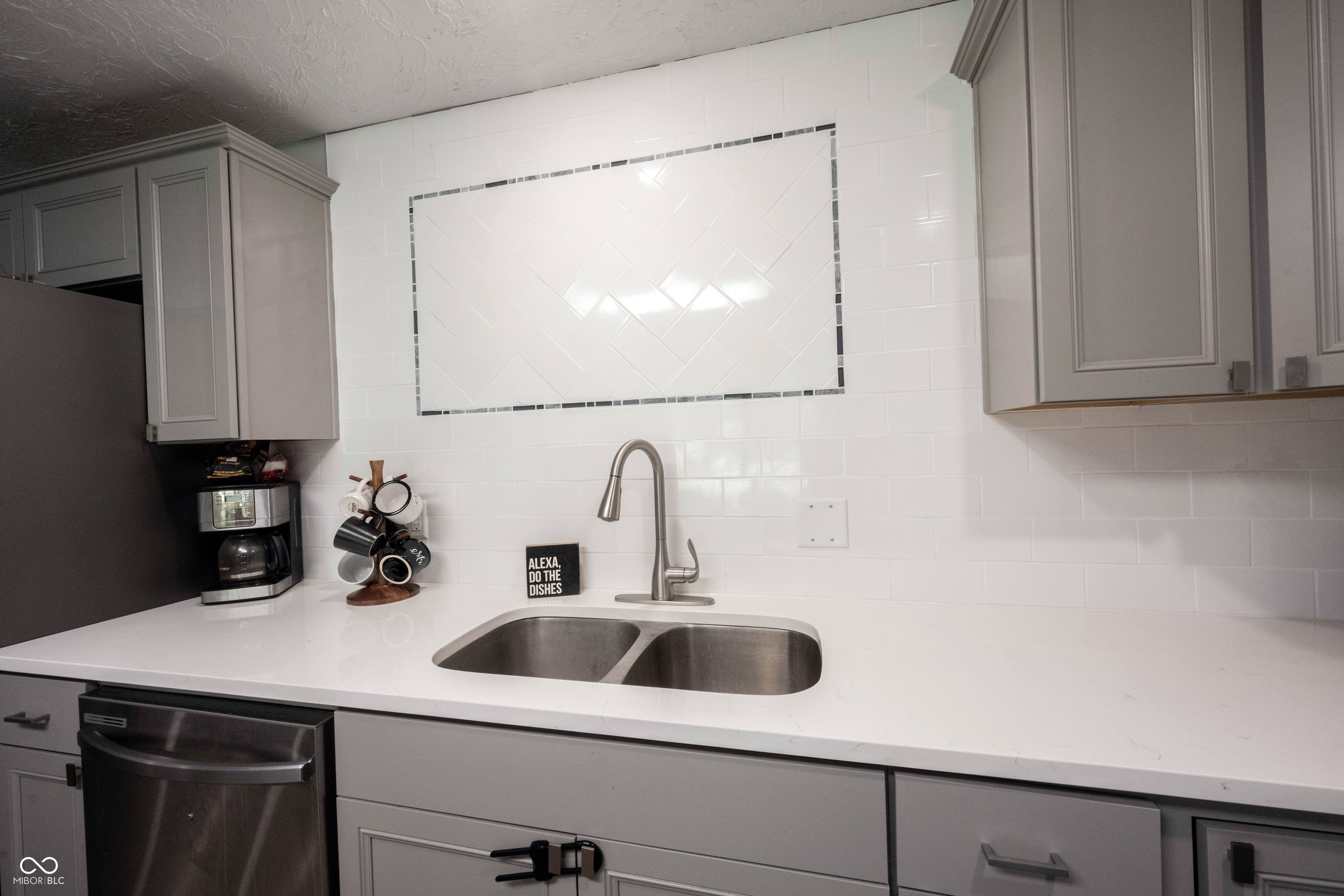 5595 S Cladwell Drive