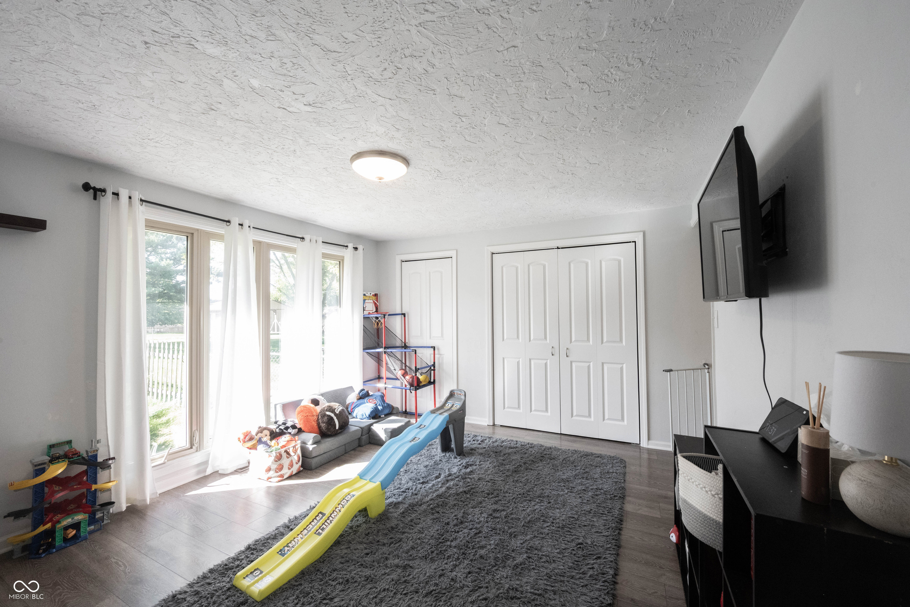 5595 S Cladwell Drive