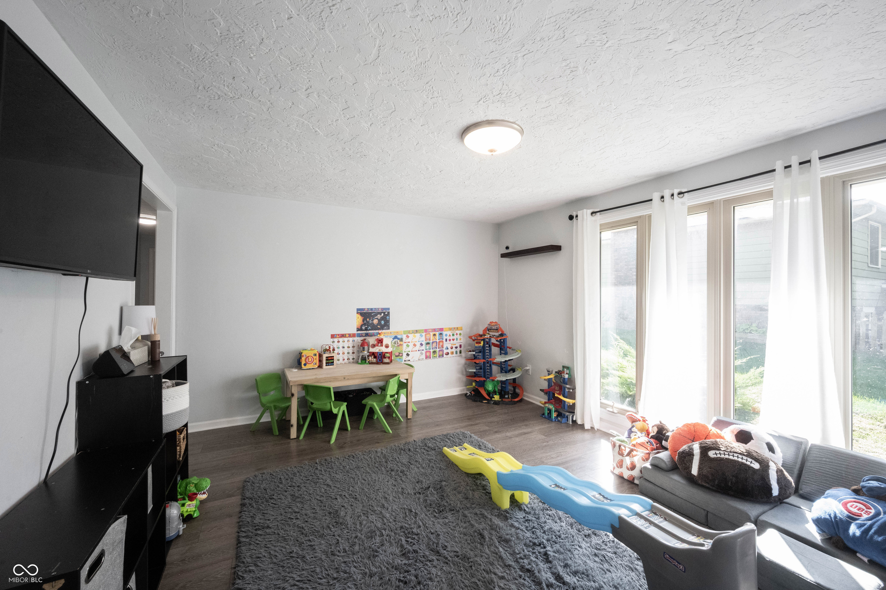 5595 S Cladwell Drive